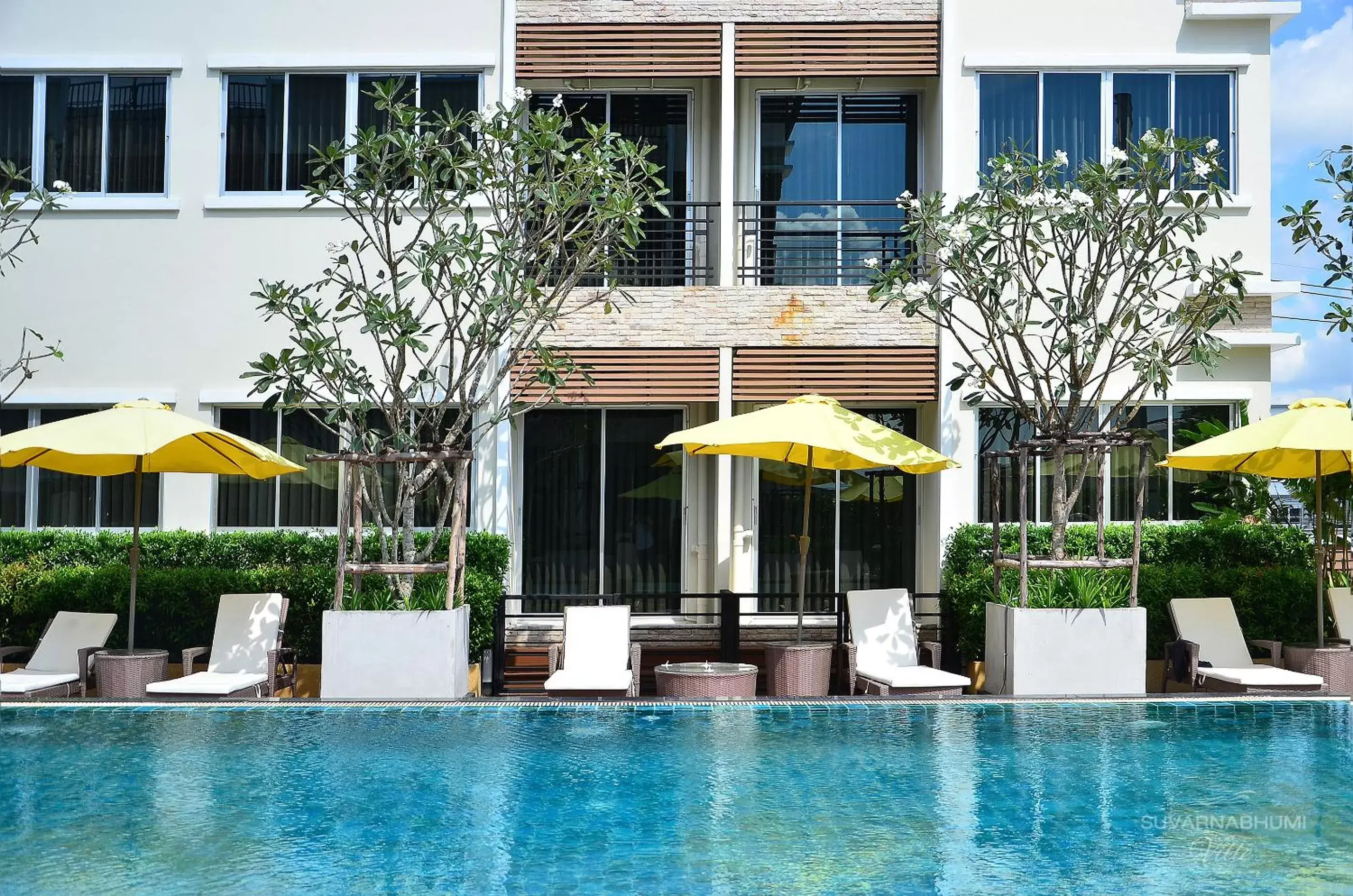 Pool view, Swimming Pool in Suvarnabhumi Ville Airport Hotel