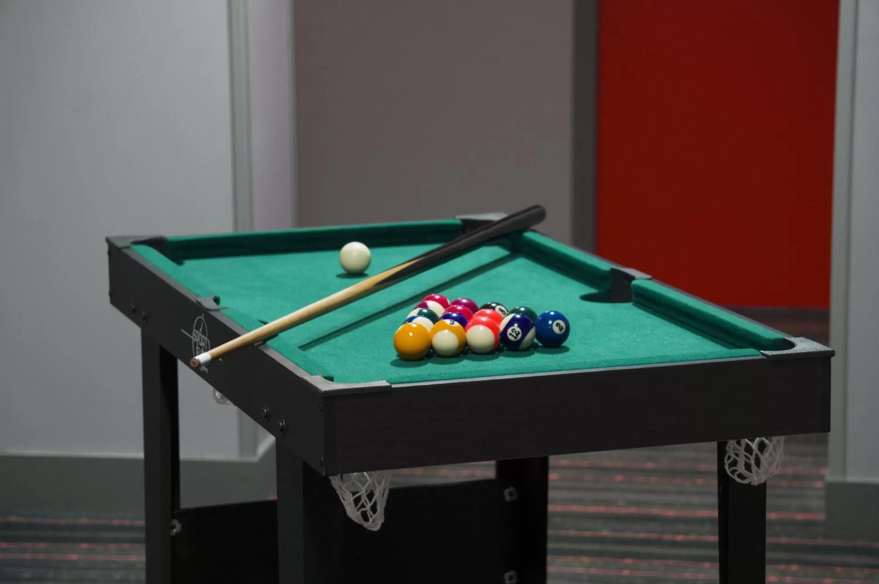 Billiard, Billiards in ibis Styles Caen centre gare