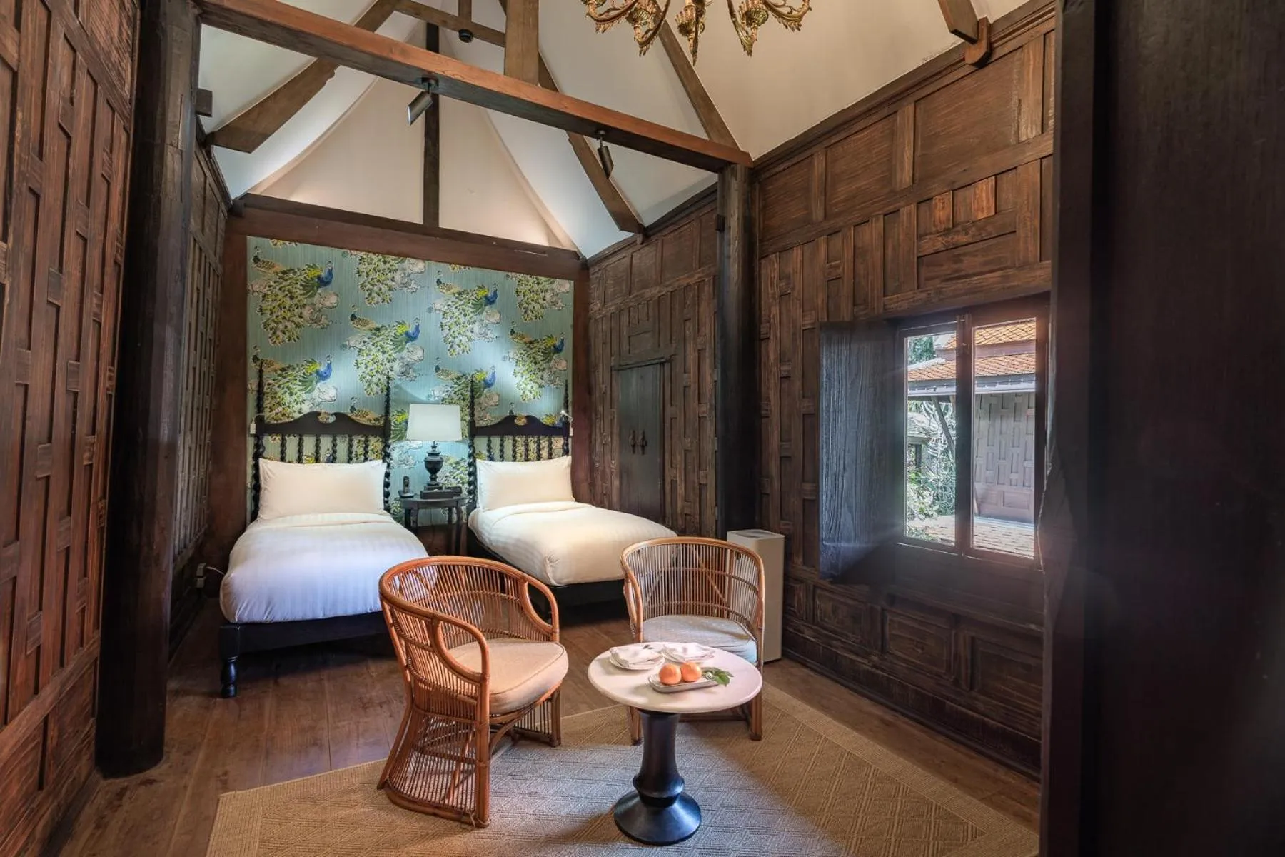 Bed in Villa Mahabhirom