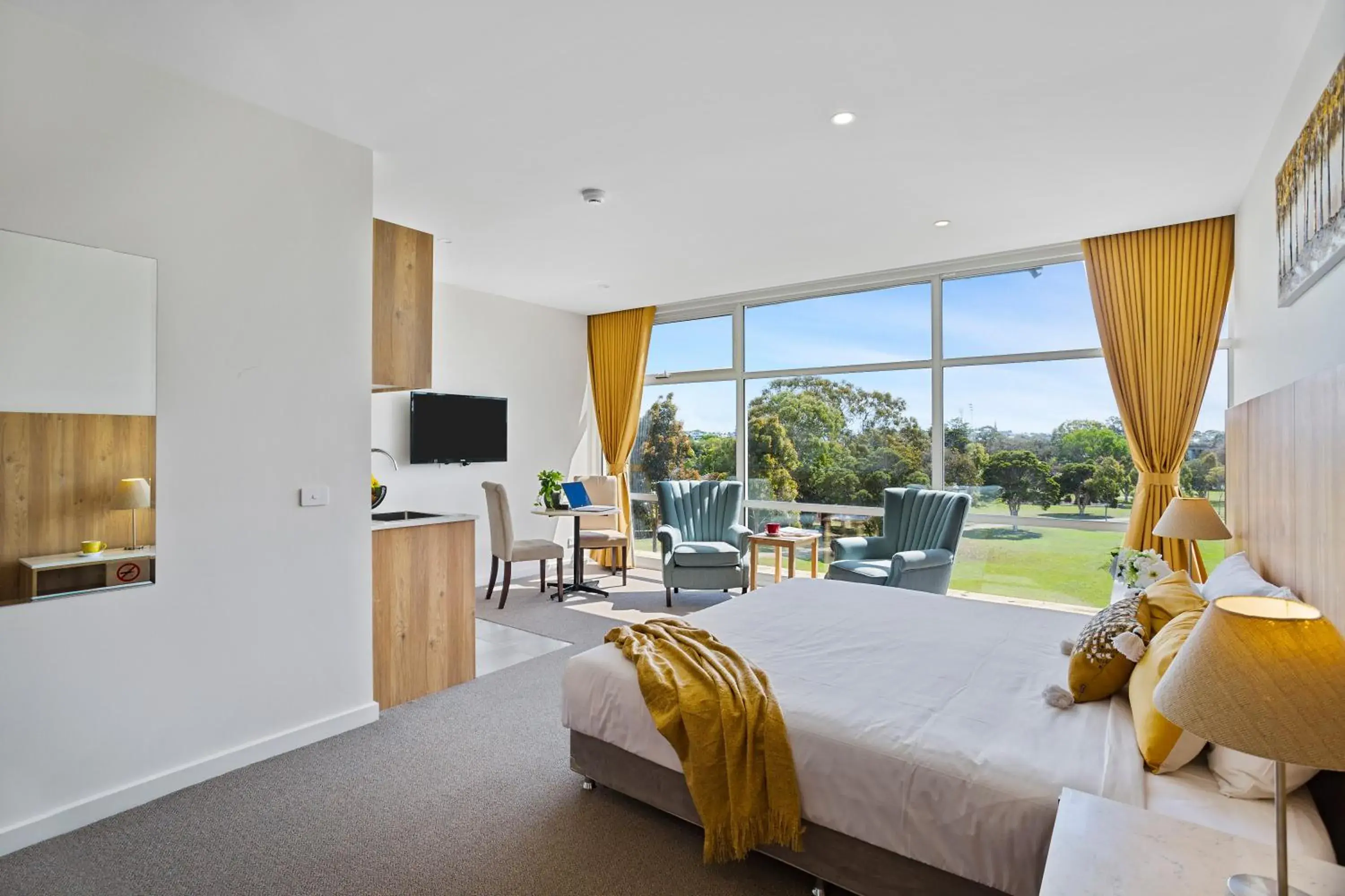 Bed in Parkside Motel Geelong Bed in Parkside Motel Geelong