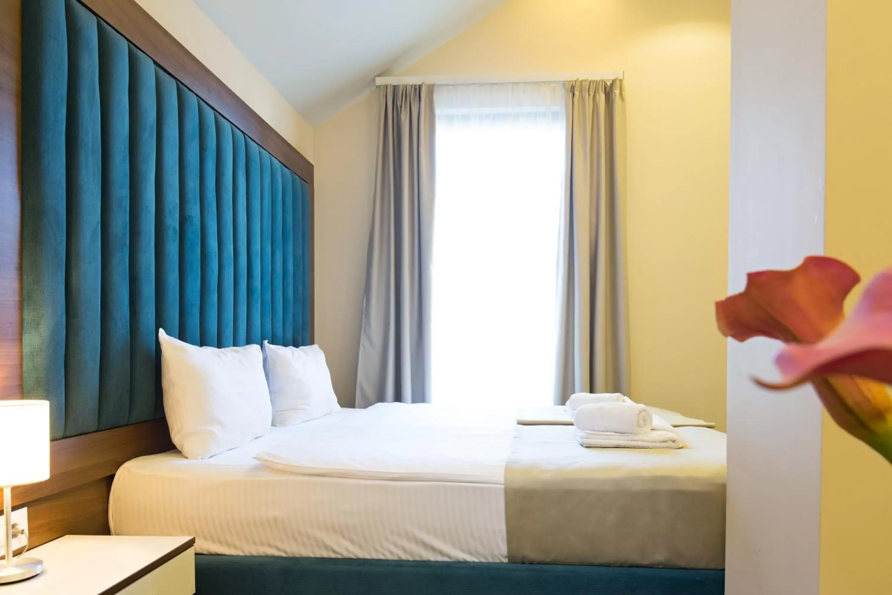 Bed in Marquise Hotel Garni Bed in Marquise Hotel Garni