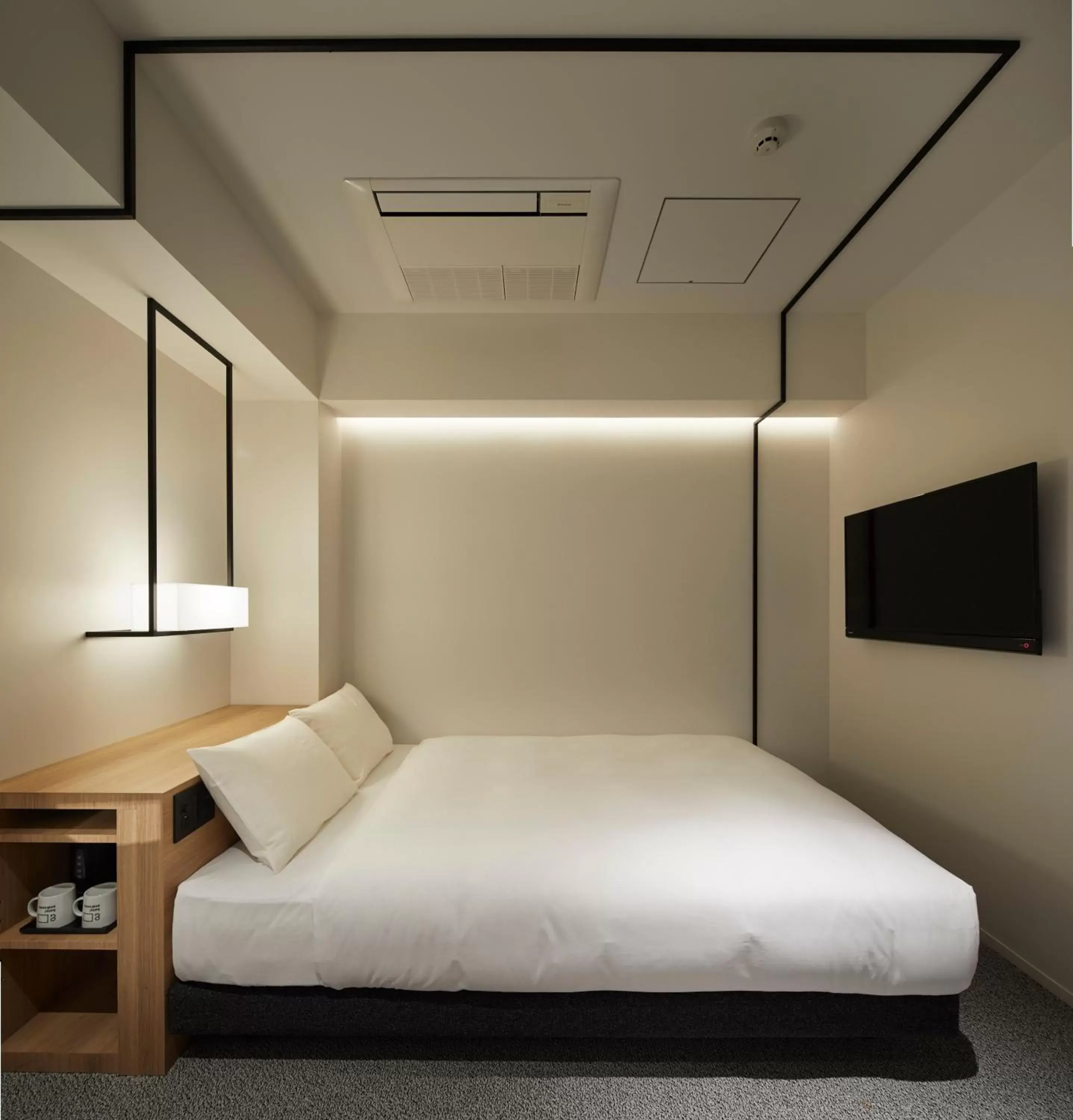 Bedroom, Bed in hotel androoms Nagoya Fushimi