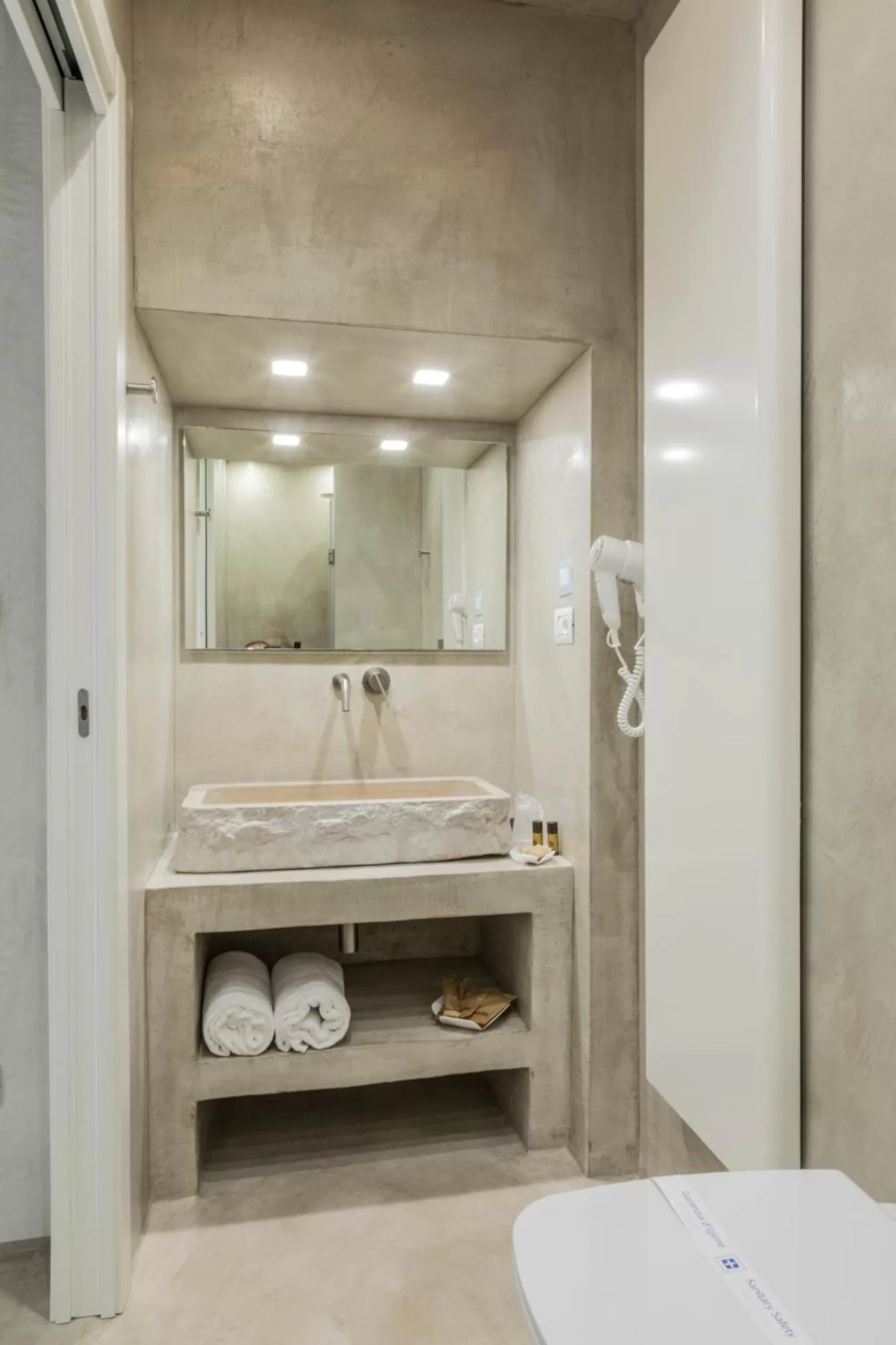 Bathroom in BORGOBELTRANI