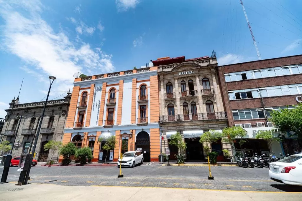 Property building in Hotel Santiago De Compostela - Guadalajara Centro Historico