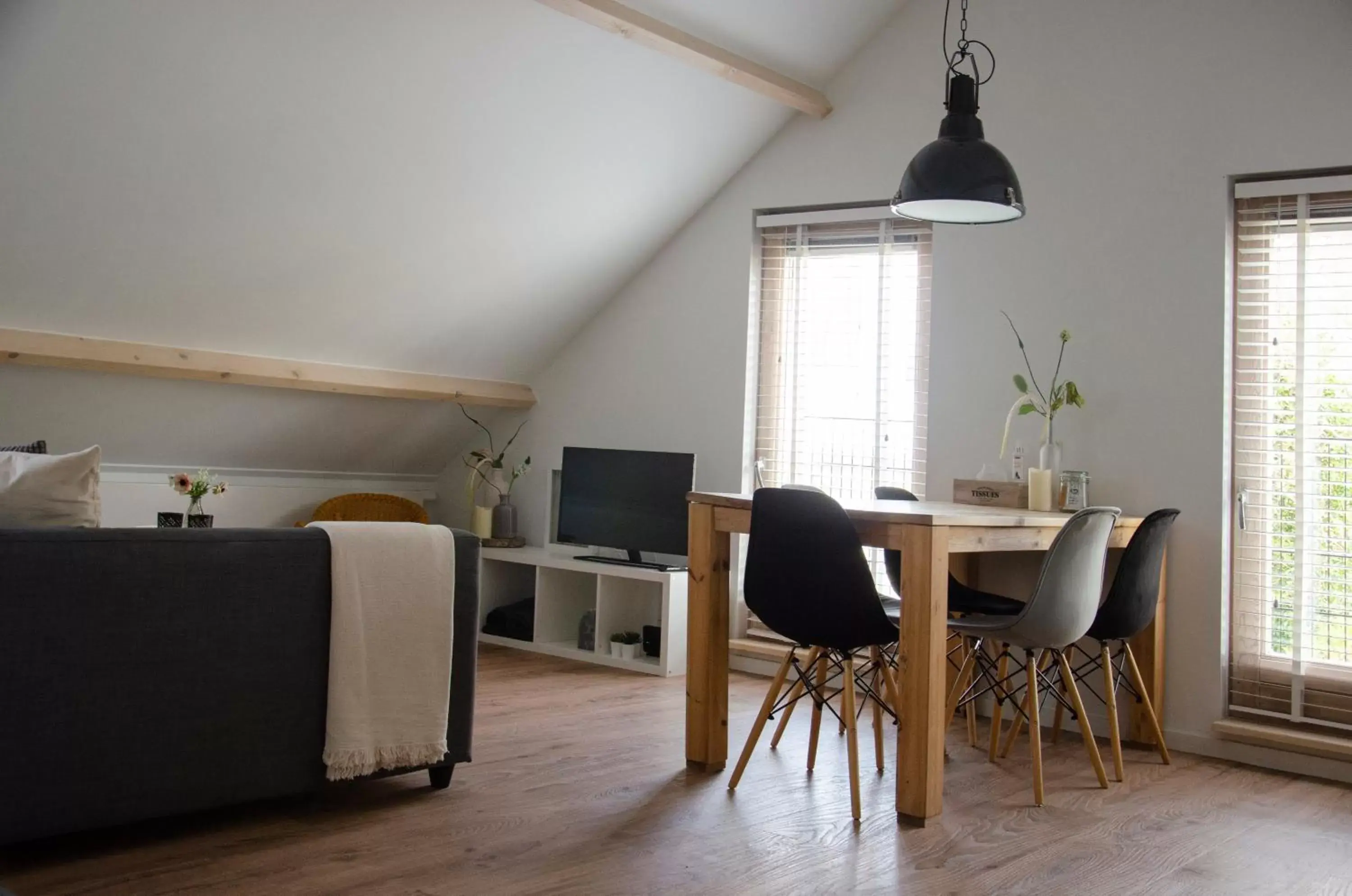 Seating area, Dining Area in Bed and Breakfast Bedstay op 8