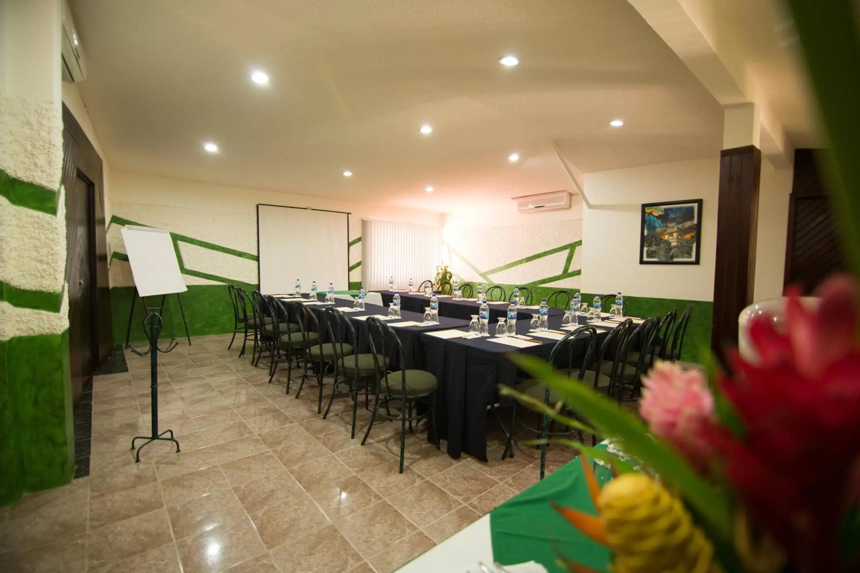 Business facilities in Hotel Maya Tulipanes Palenque