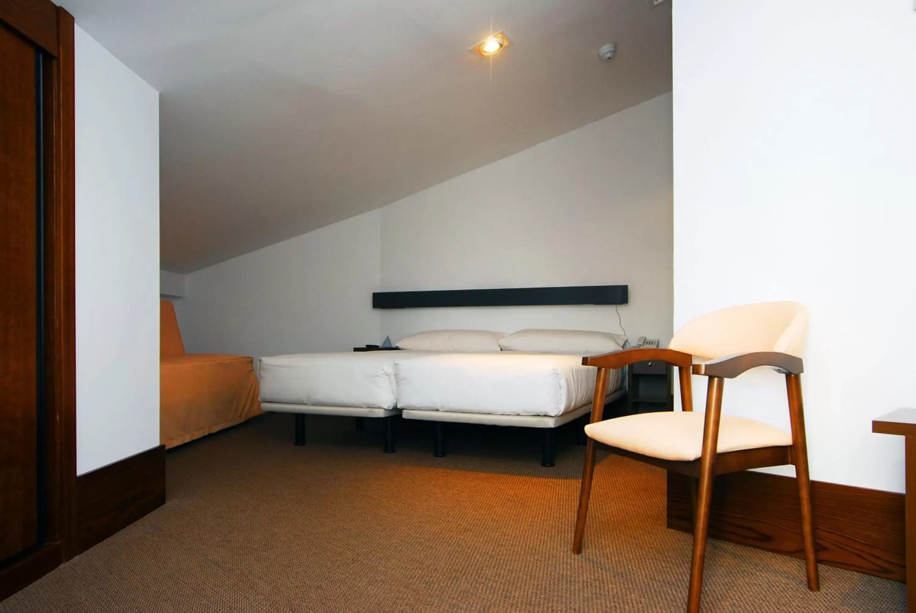 Bedroom, Bed in Hotel Domus Plaza Zocodover