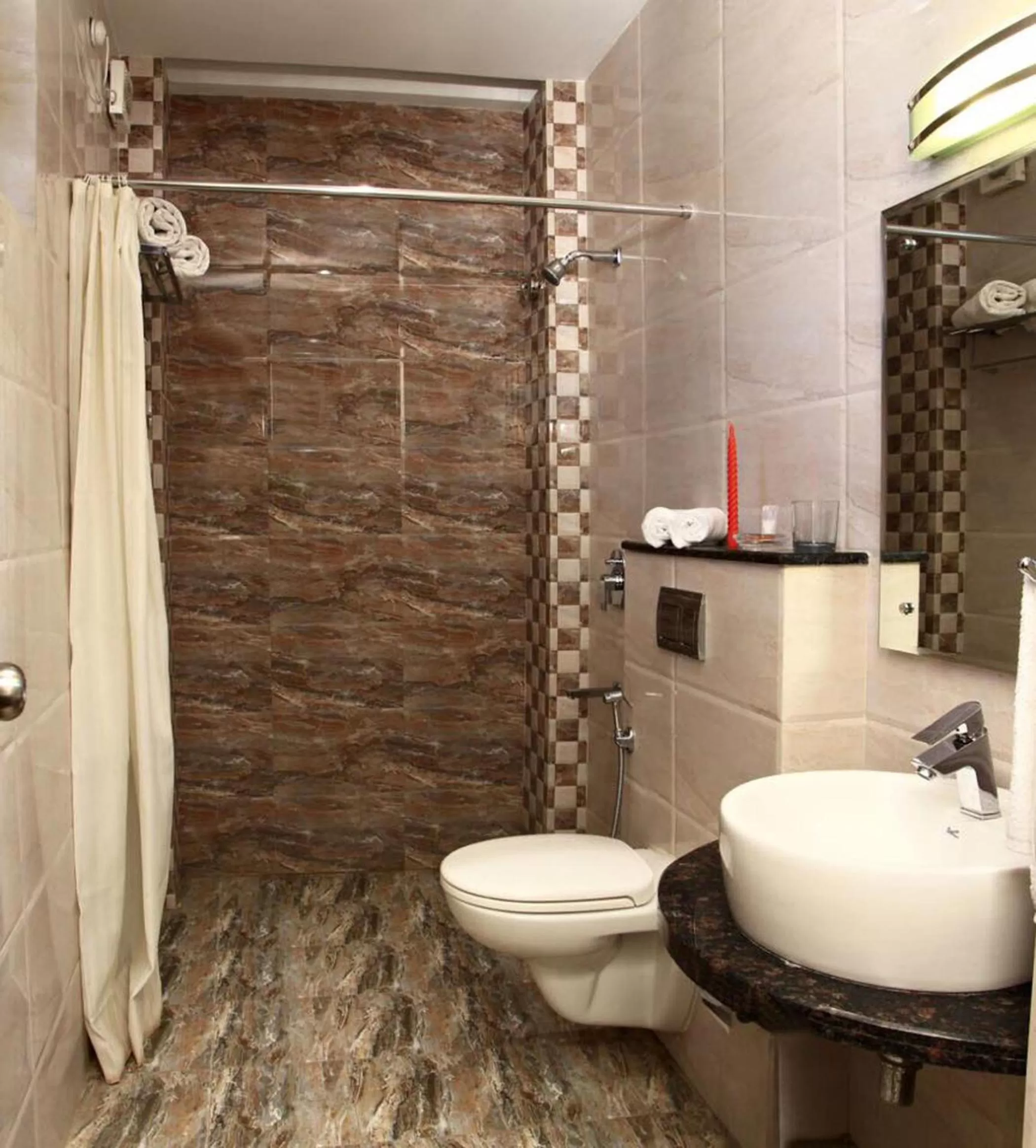 Bathroom in Hotel Taj Villa- Agra