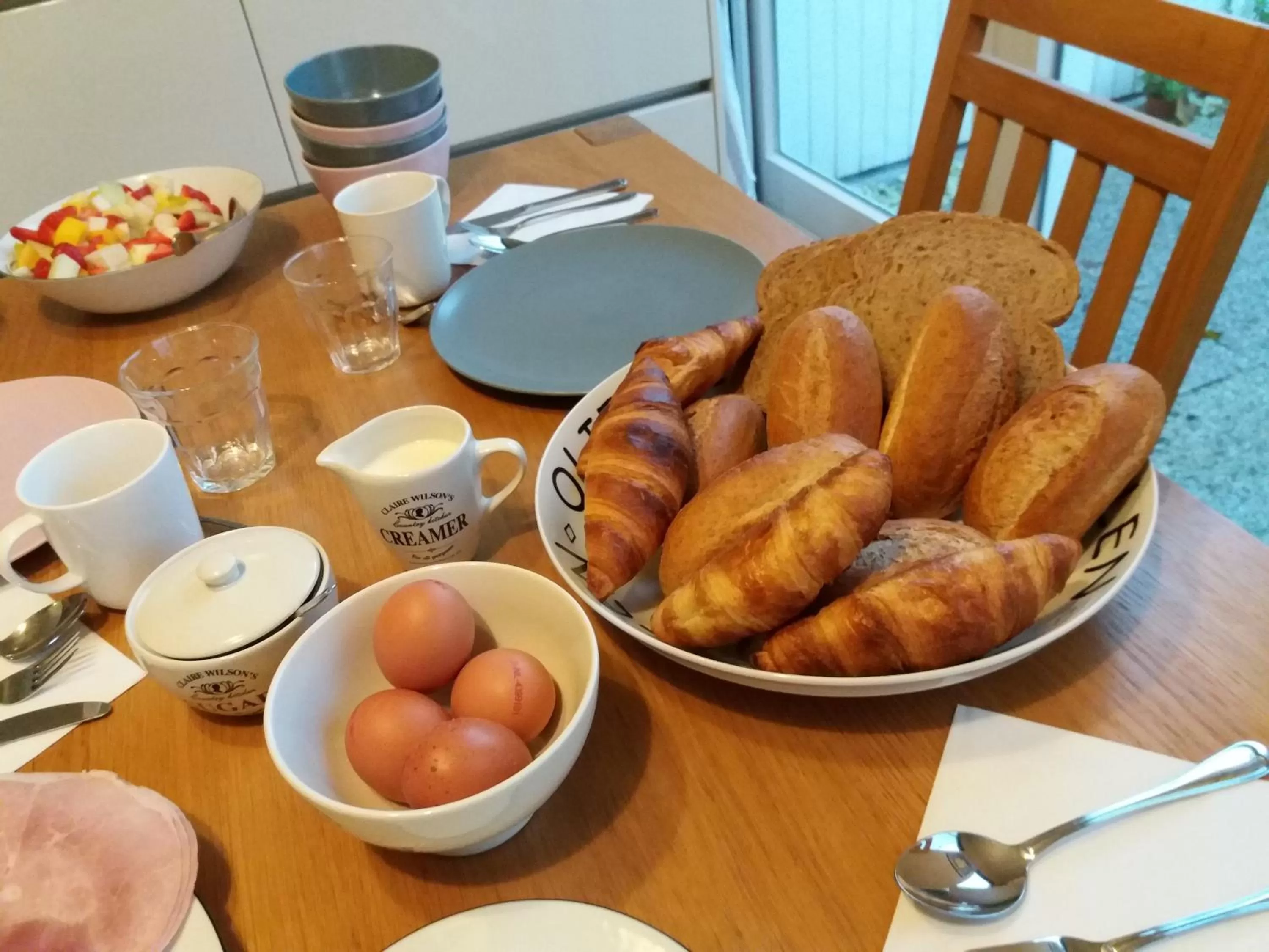 Breakfast in Marbles Inn