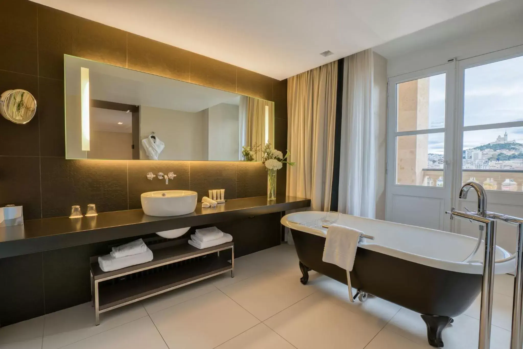 Photo of the whole room, Bathroom in InterContinental Marseille - Hotel Dieu, an IHG Hotel