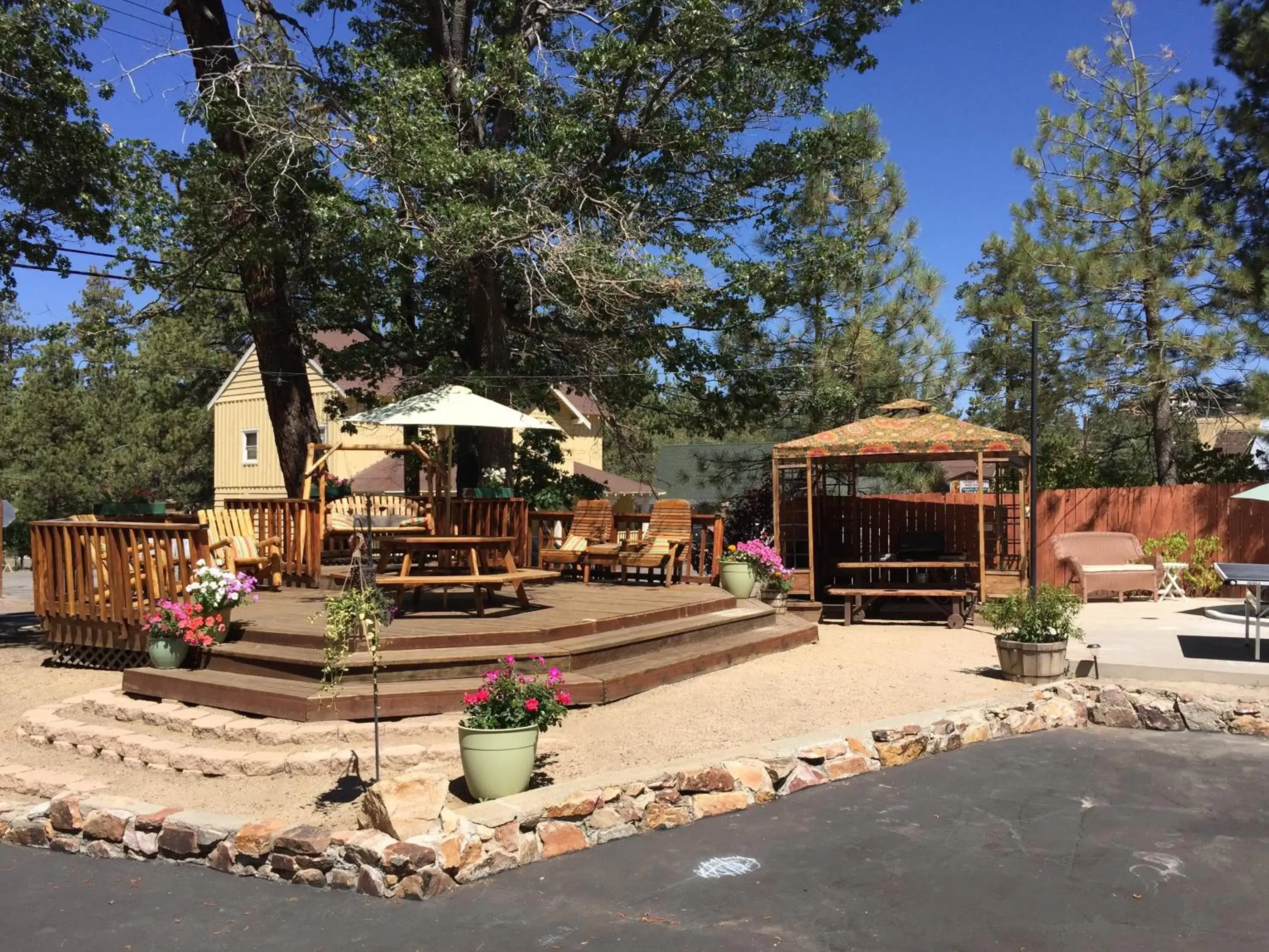 Area and facilities, Patio/Outdoor Area in Hillcrest Suites & Cabins