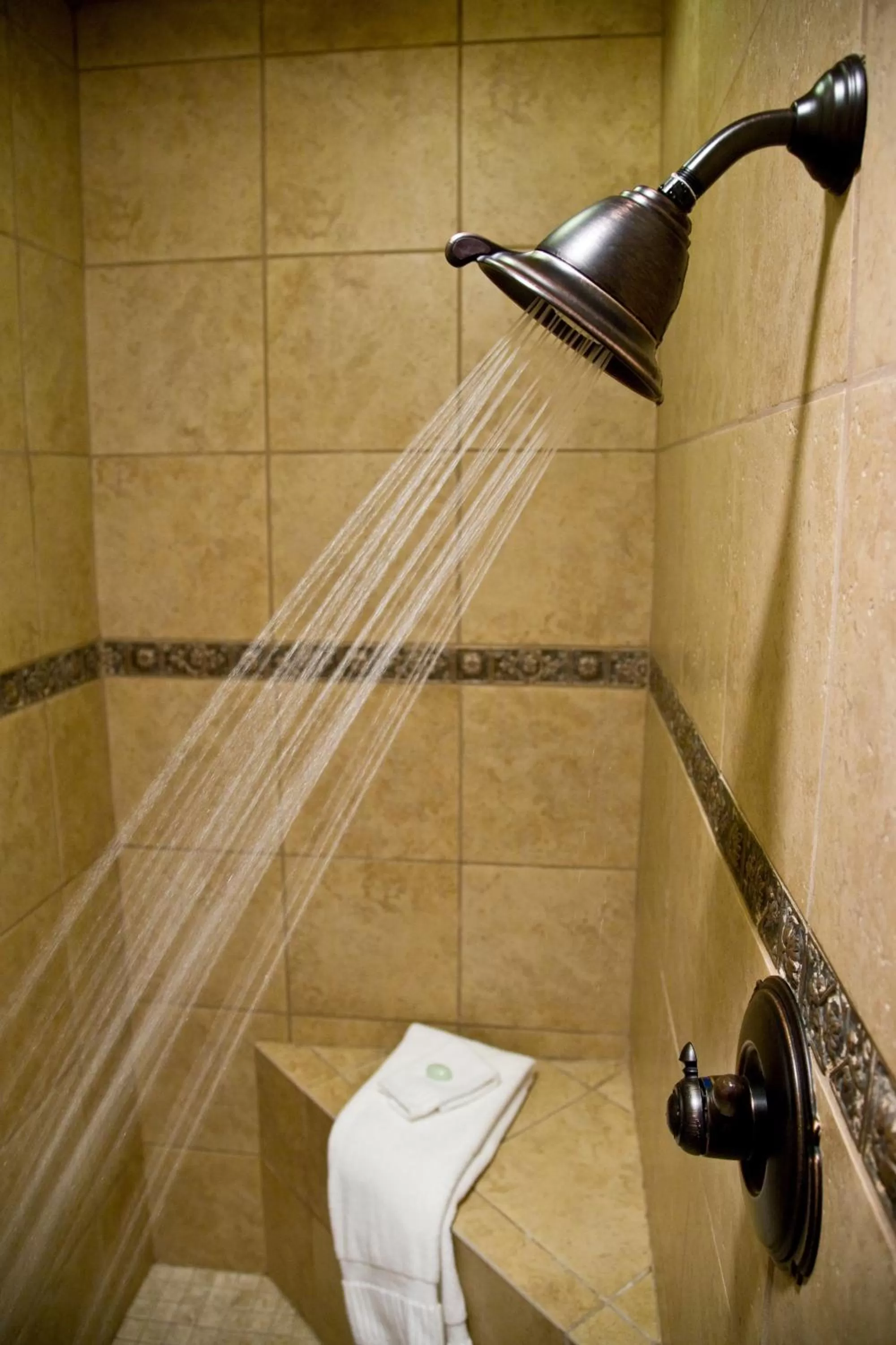 Bathroom in Hilltop Manor B&B
