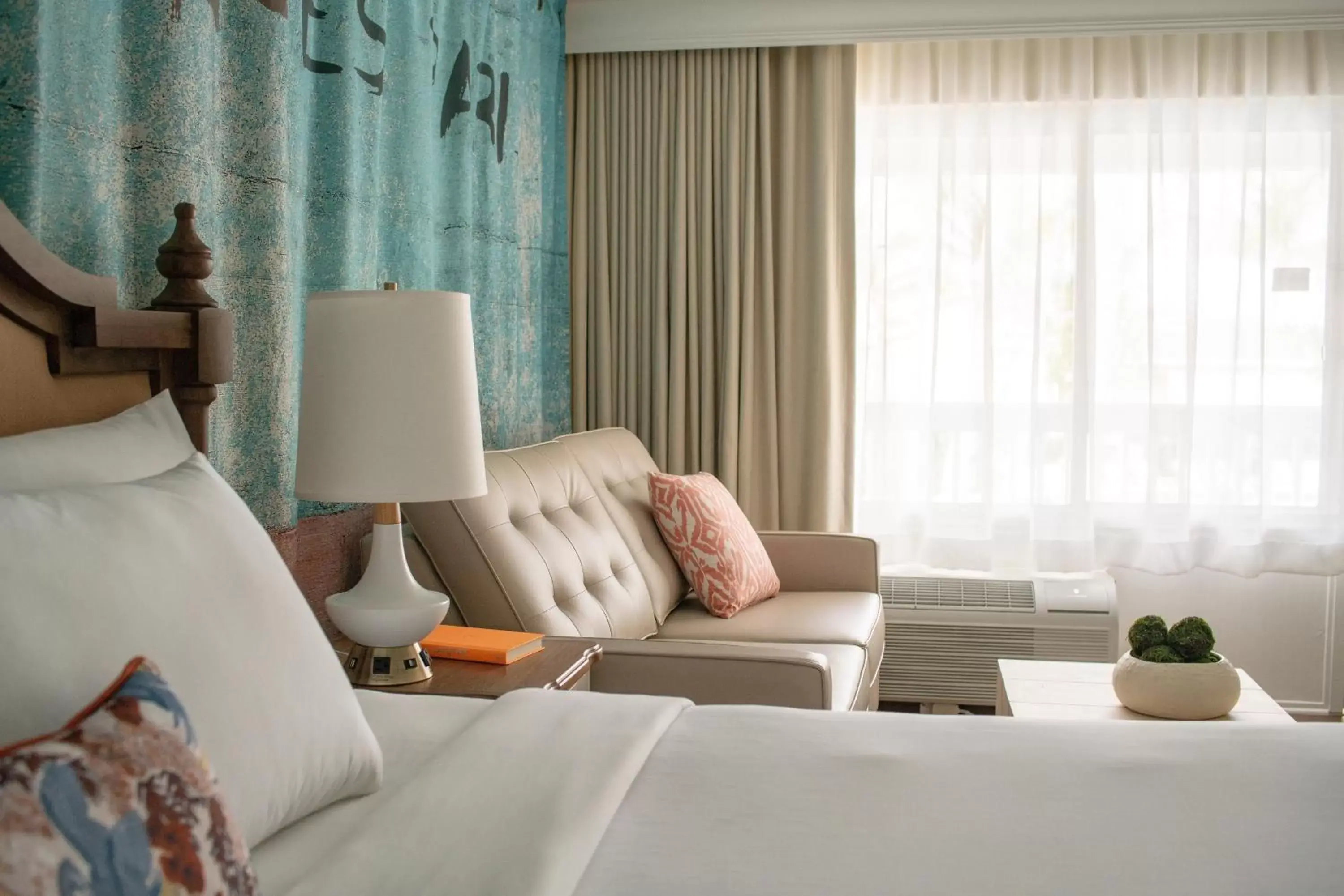 Photo of the whole room, Bed in Havana Cabana at Key West Photo of the whole room, Bed in Havana Cabana at Key West