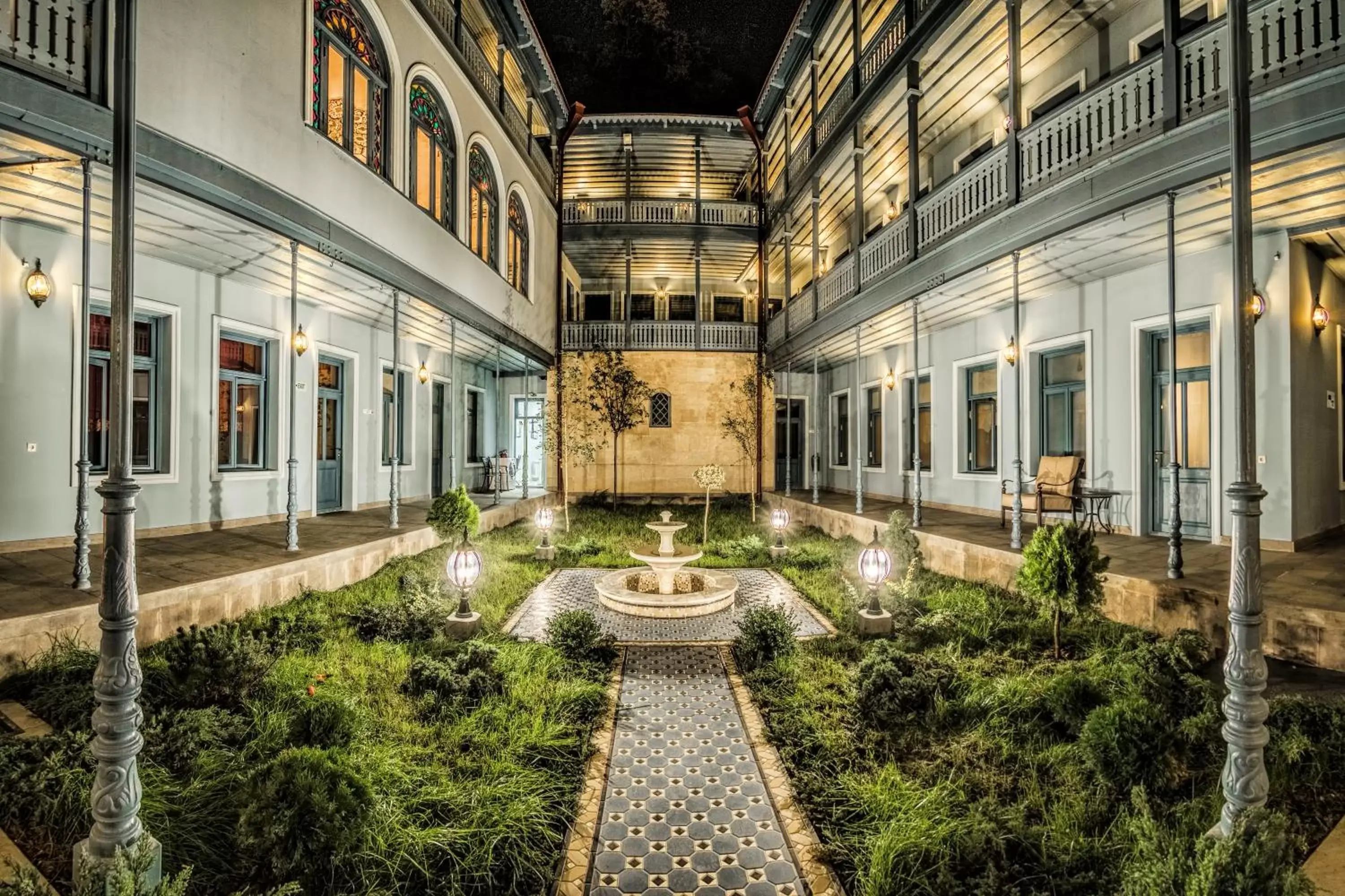 Facade/entrance in Golden Tulip Borjomi