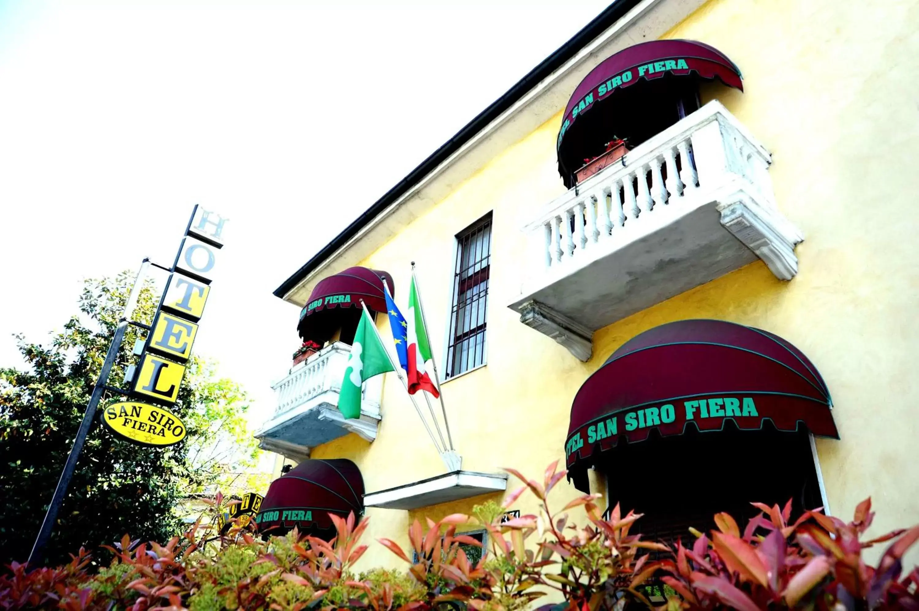 Property building in Hotel San Siro Fiera