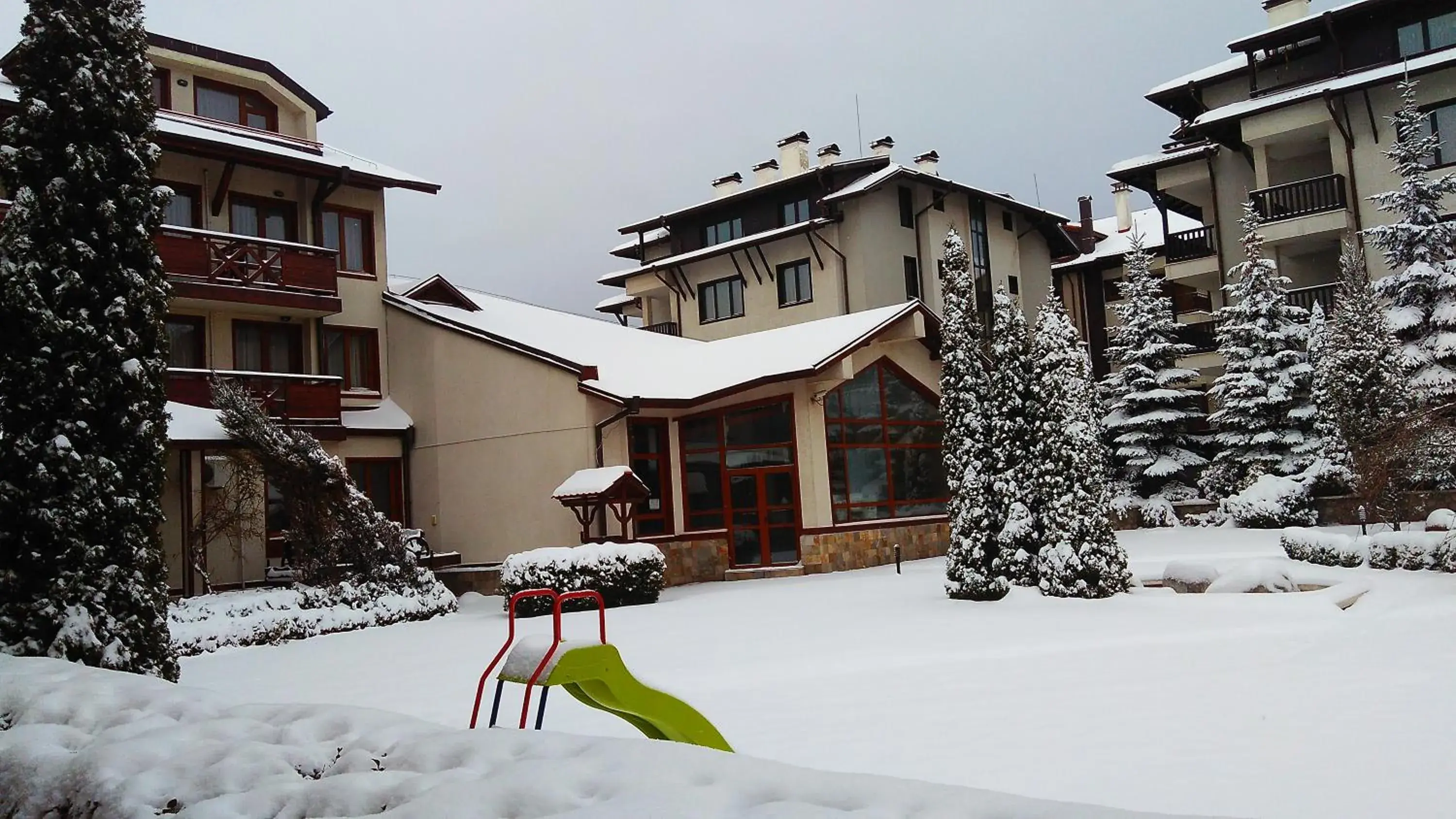 Property building, Winter in Evelina Palace Hotel