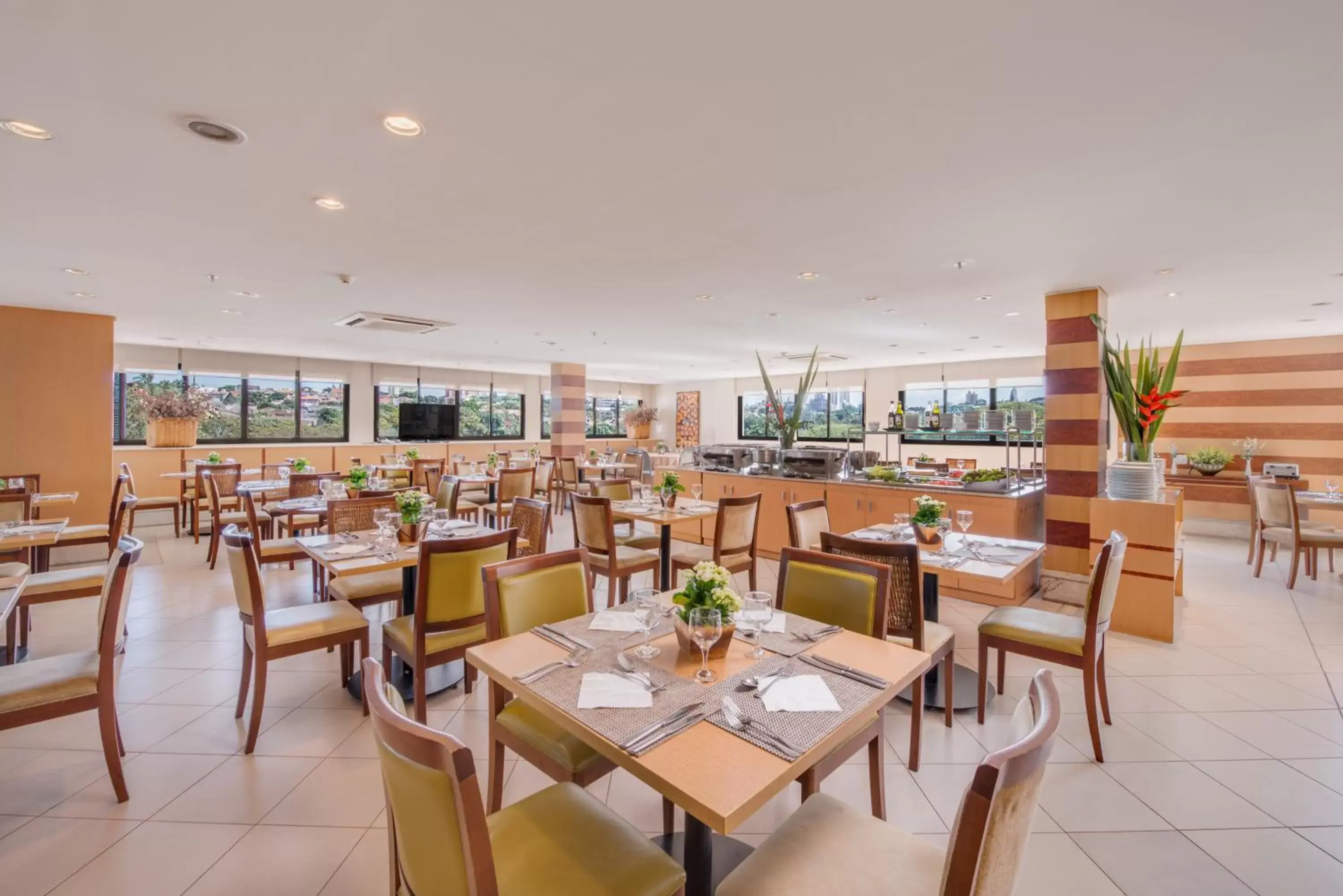Restaurant/Places to Eat in Blue Tree Premium Londrina