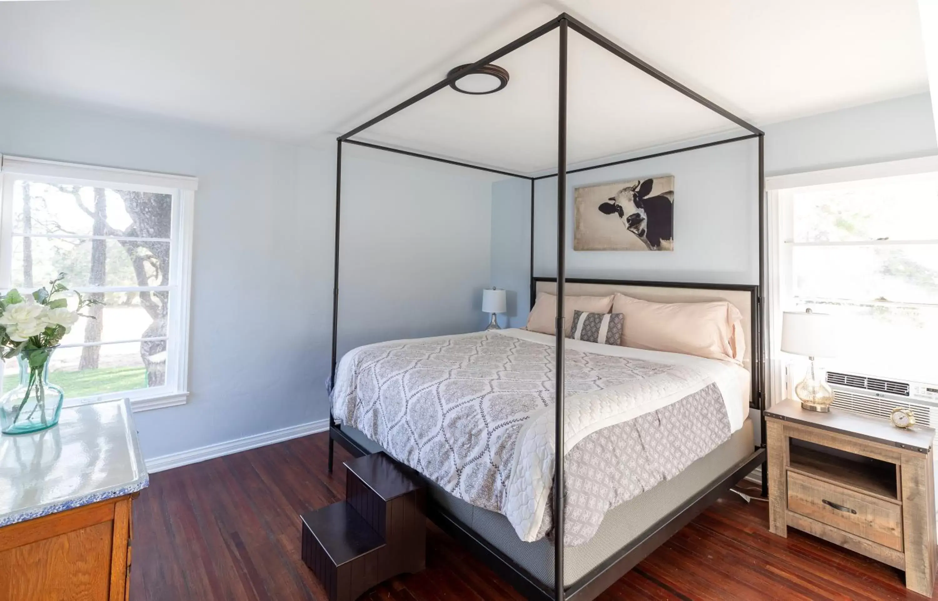 Bedroom in Apple Tree Inn