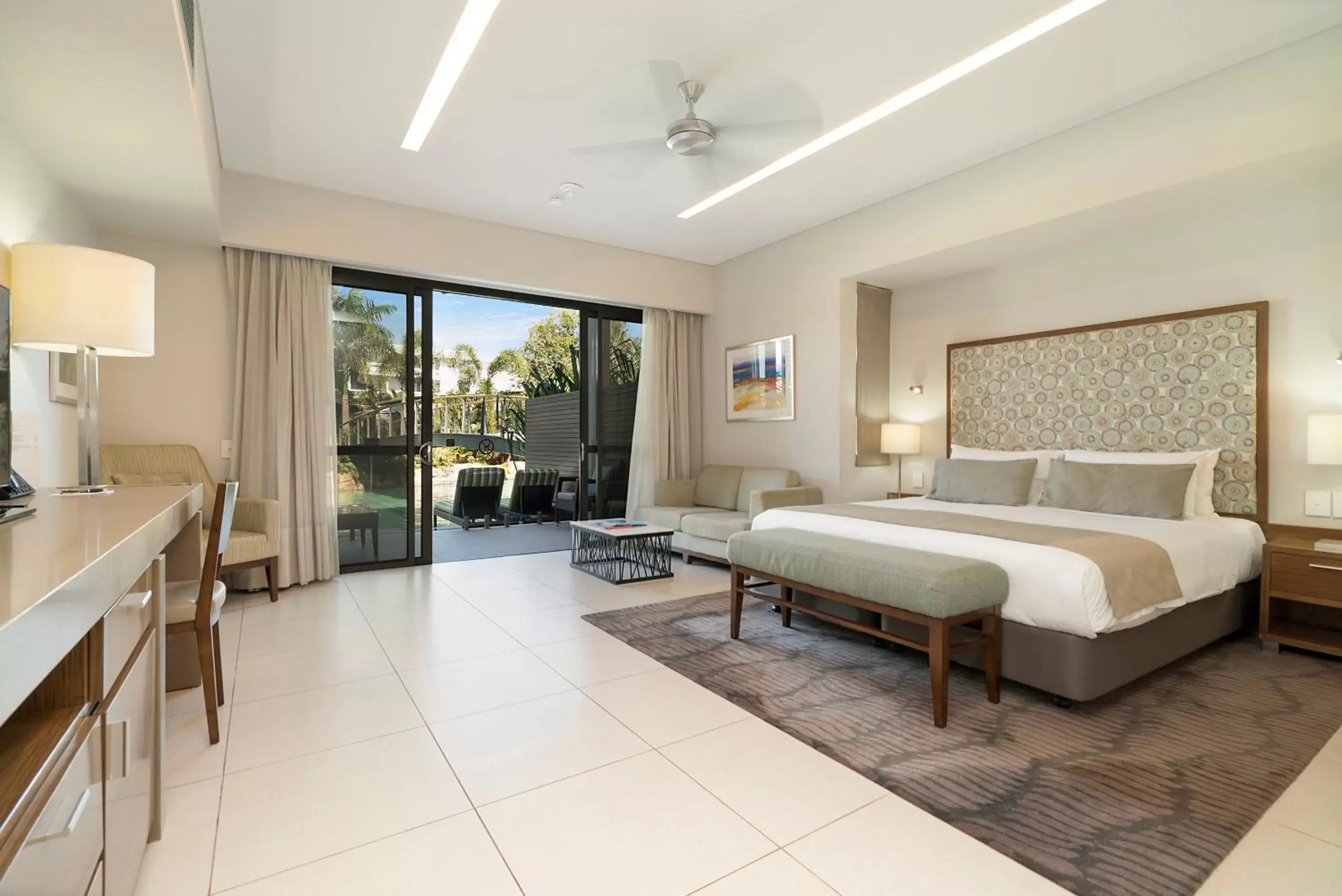 Bedroom, Room Photo in Mindil Beach Casino Resort
