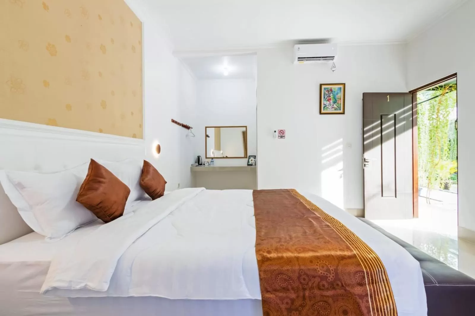 Bed in Kesari Glory Nusa Penida by GenuineHost