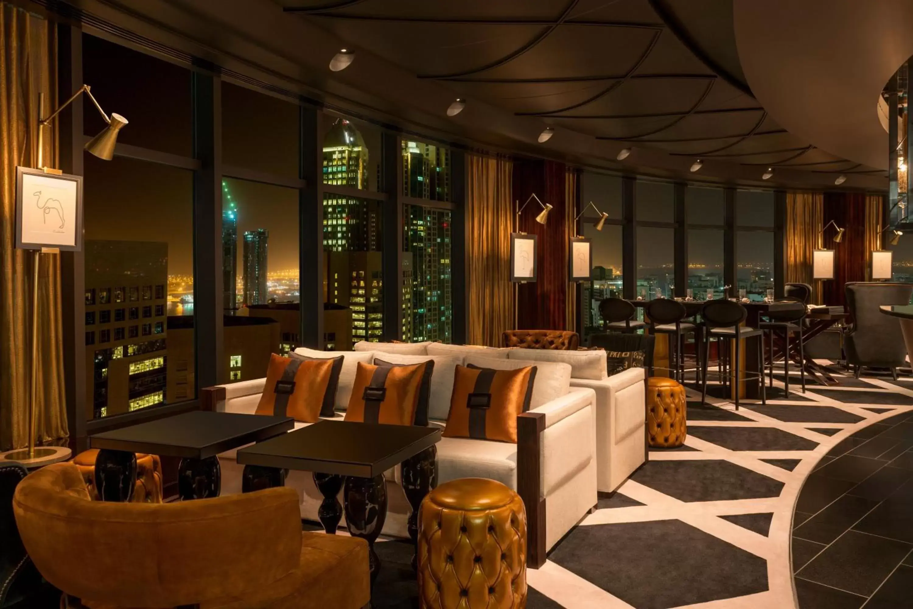 Lounge or bar, Restaurant/Places to Eat in Le Royal Meridien Abu Dhabi
