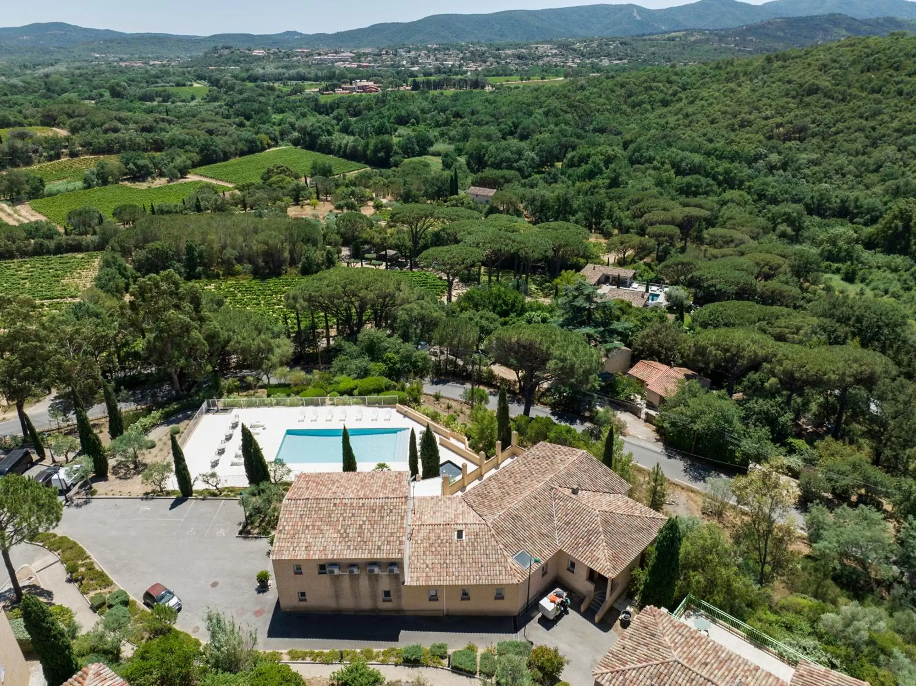 Bird's eye view, Bird's-eye View in Garden & City Les Bastides de Grimaud