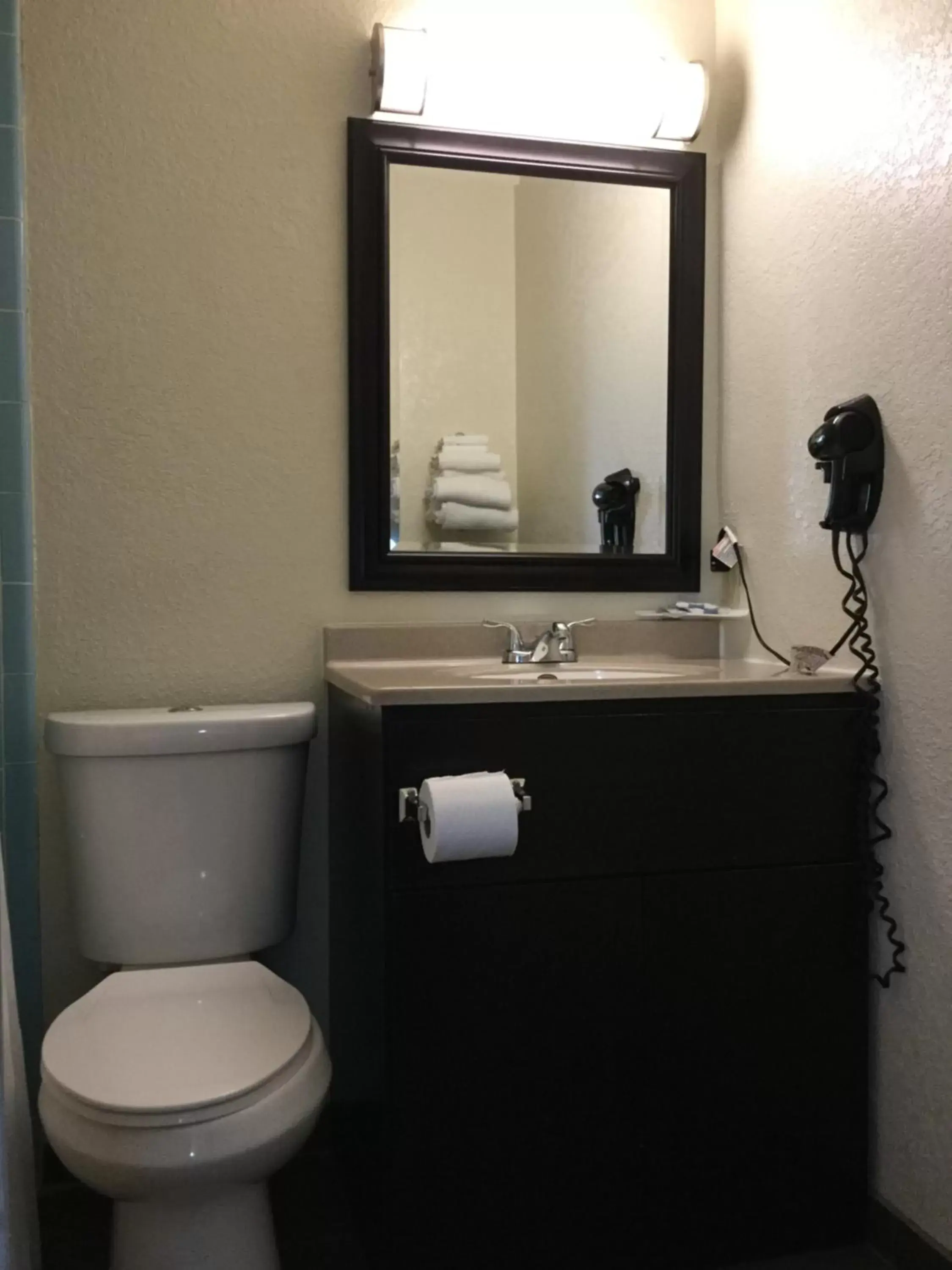 Bathroom in Best Motel