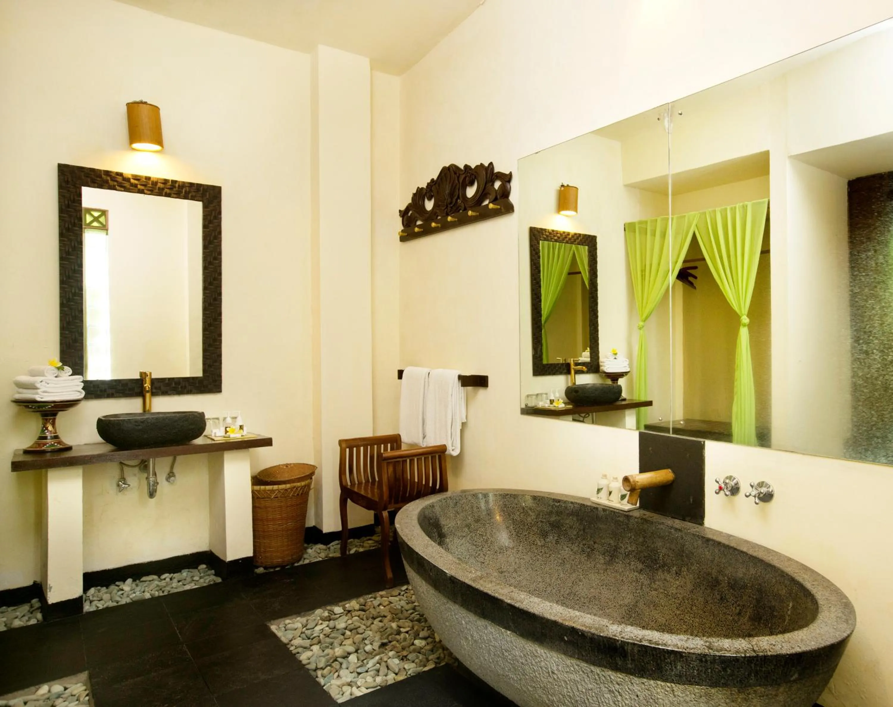 Bathroom in The Mansion Resort Hotel & Spa