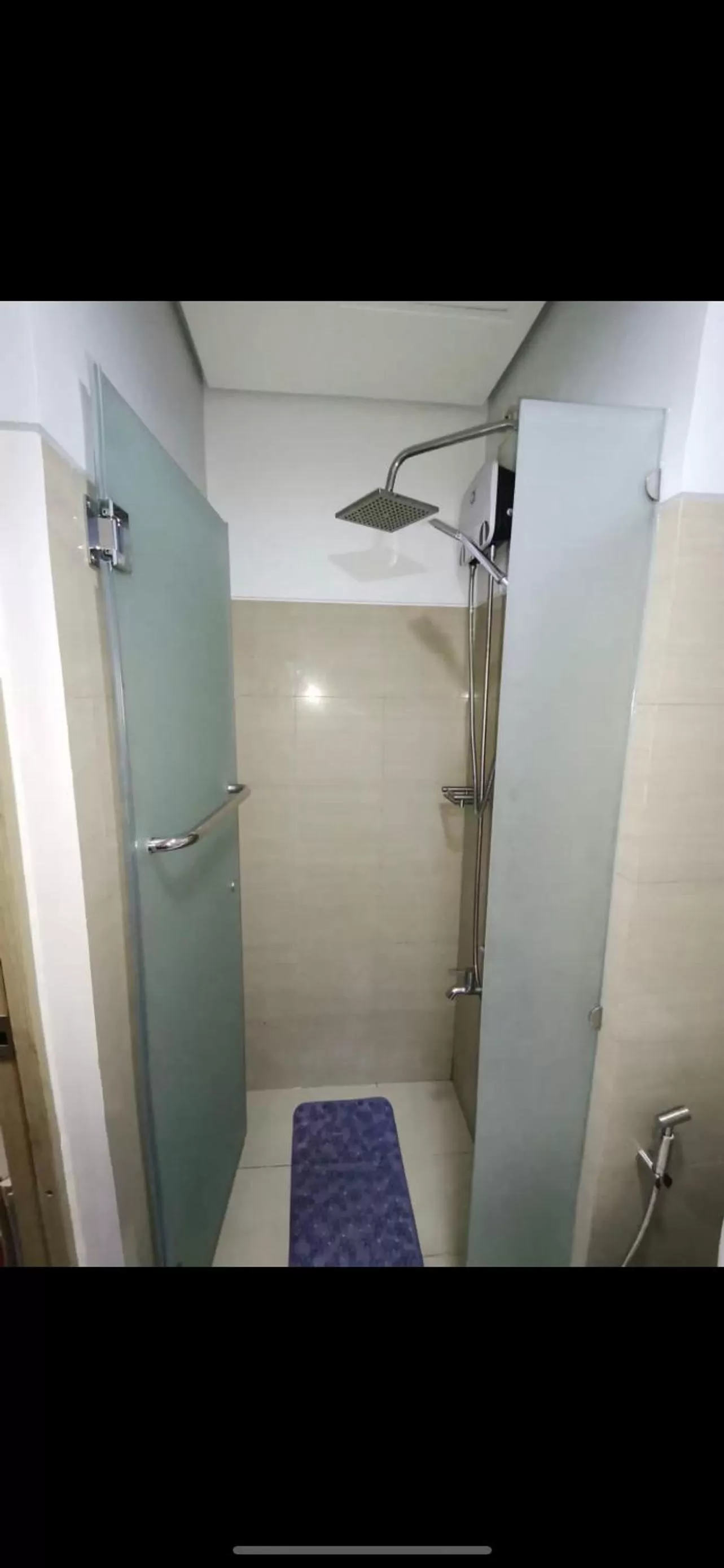 Shower in Yam Staycation Shore Residences