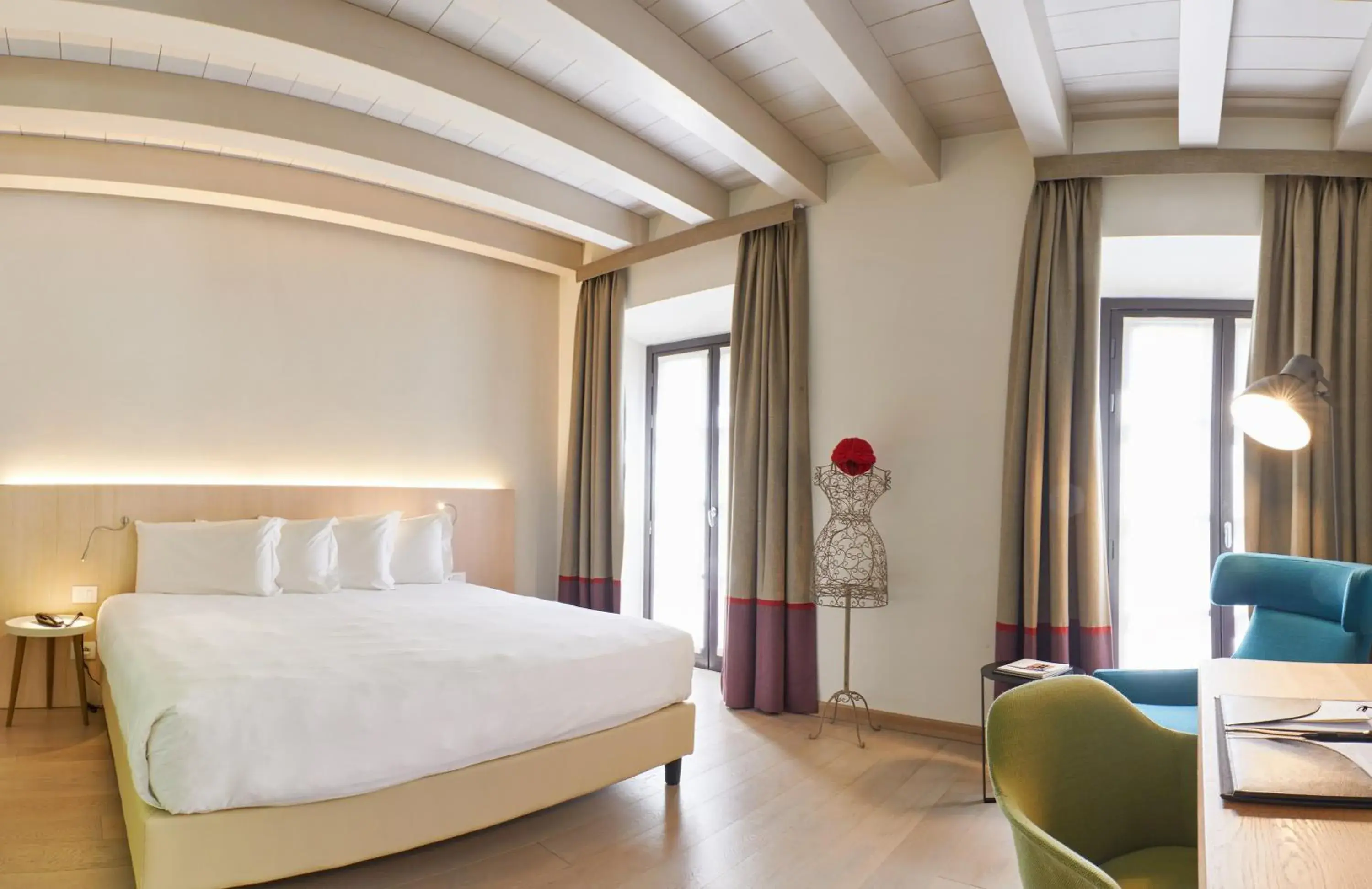 Bedroom, Bed in Savona 18 Suites