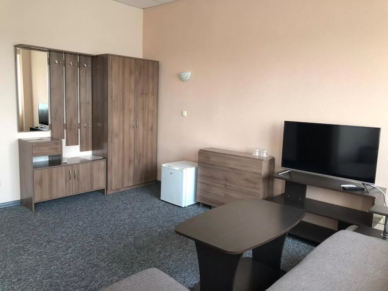 TV/Entertainment Center in Mini Hotel on Brovarskaya