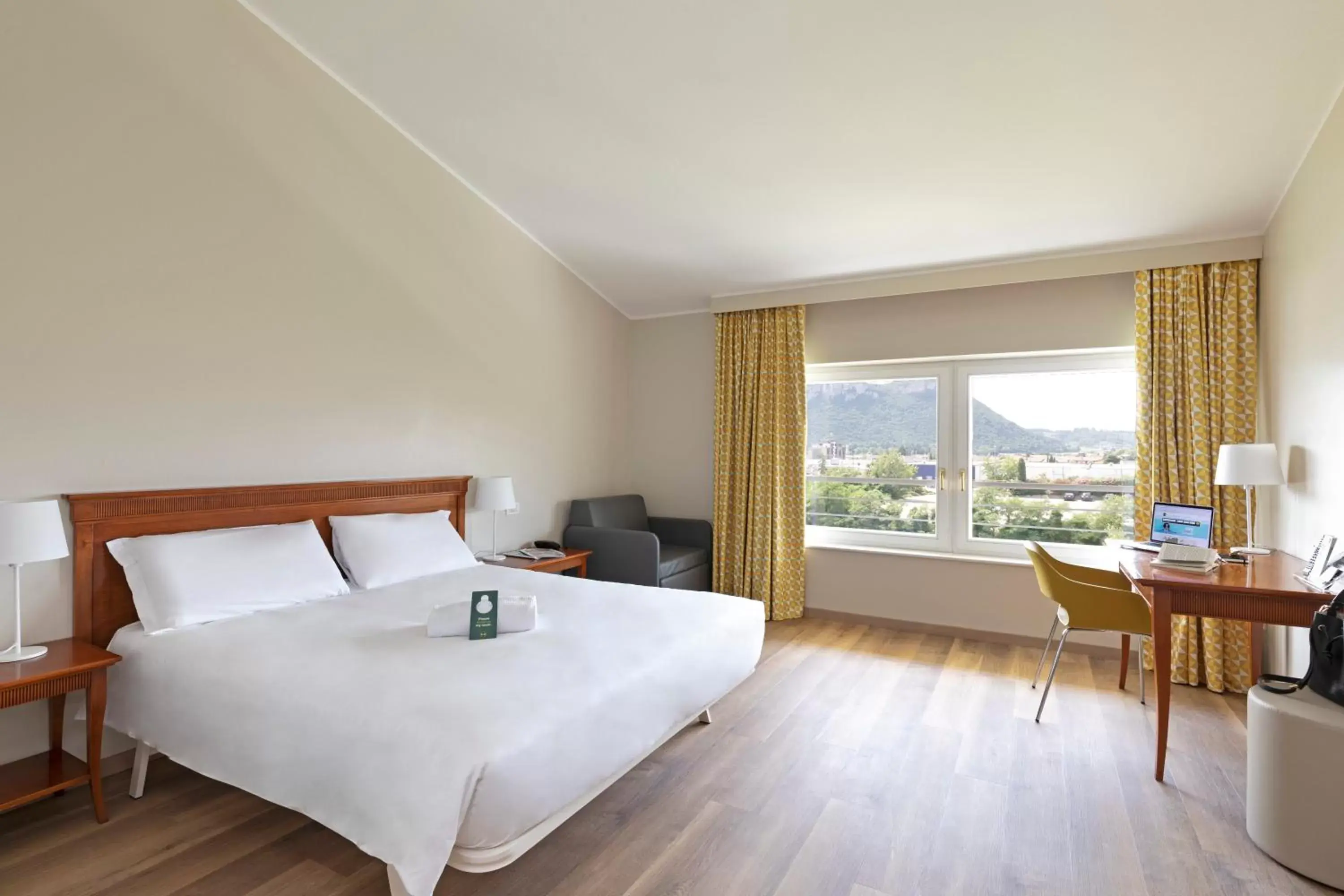 Bedroom in B&B Hotel Affi - Lago di Garda