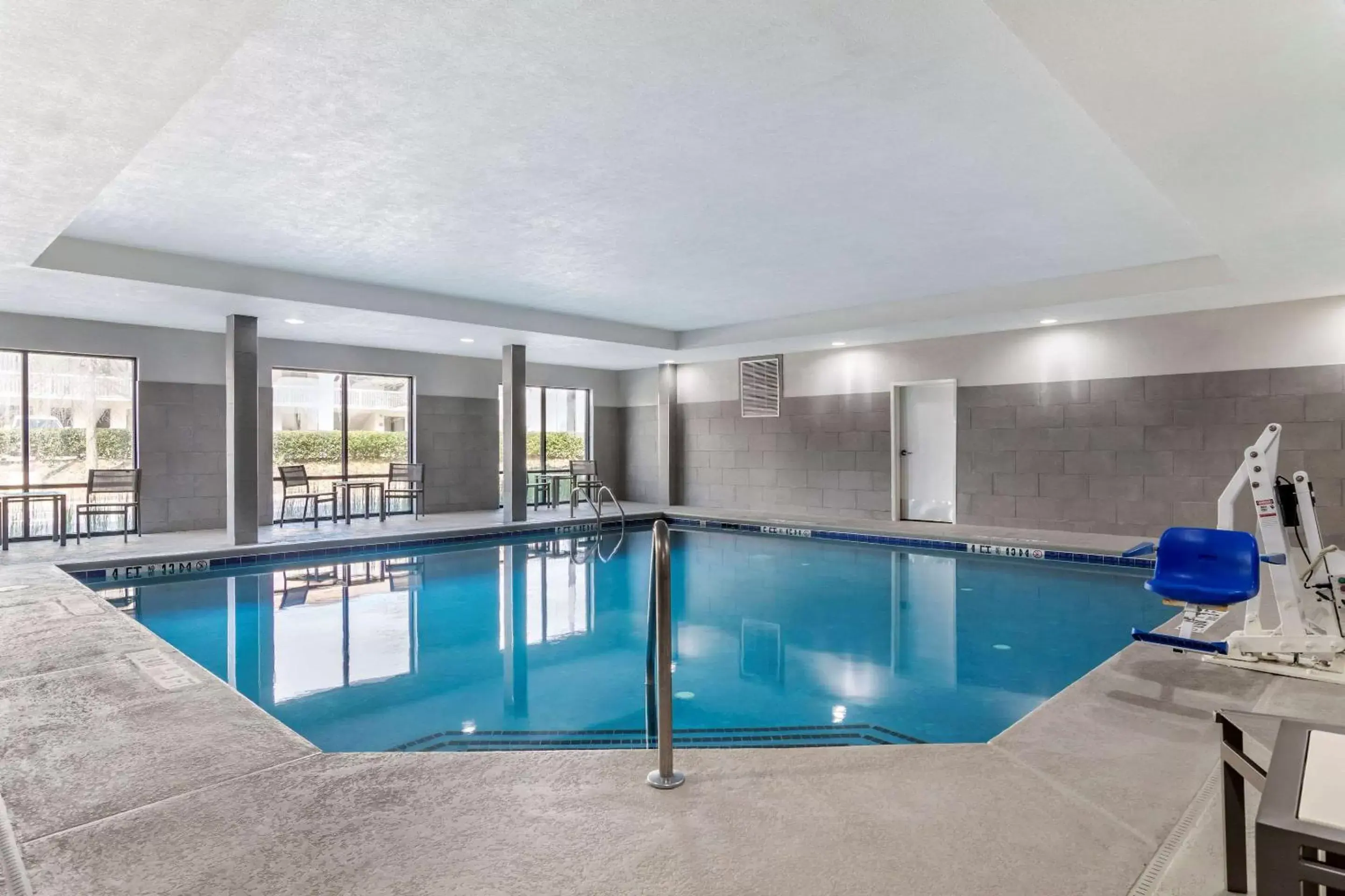 Activities, Swimming Pool in Comfort Suites McDonough Atlanta South