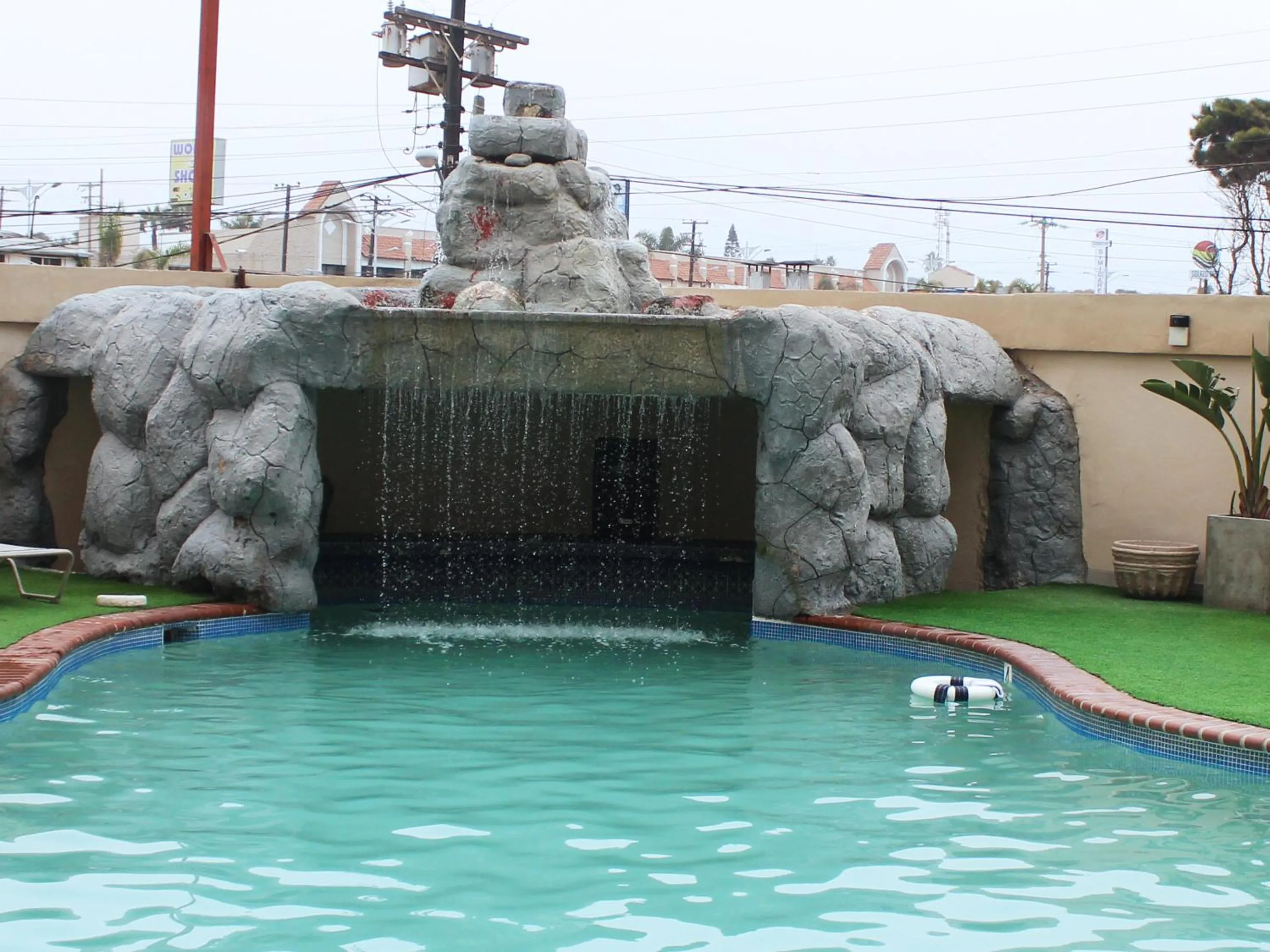 Decorative detail in Hotel Corona Plaza