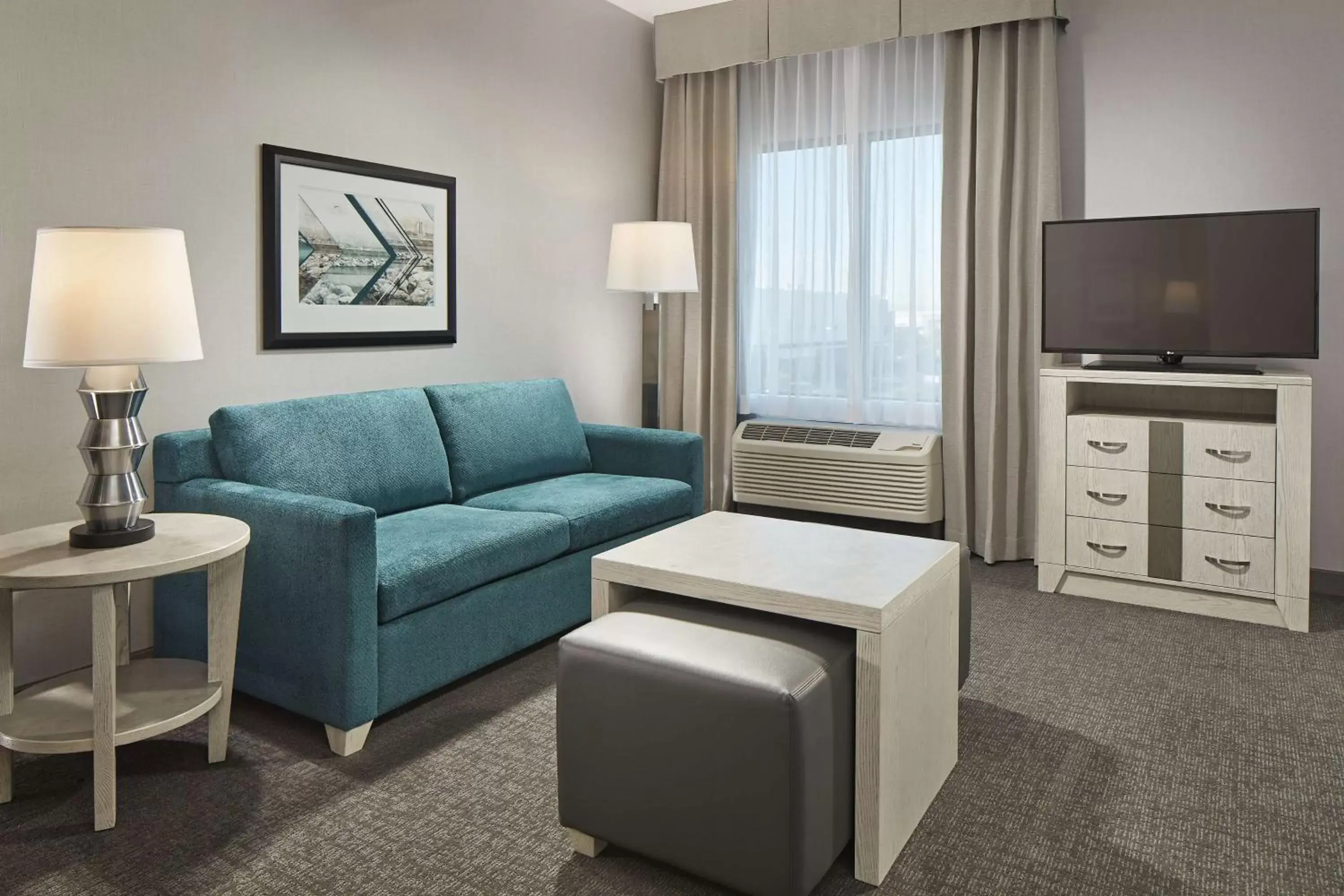 Bedroom, Seating Area in Homewood Suites By Hilton Long Beach Airport