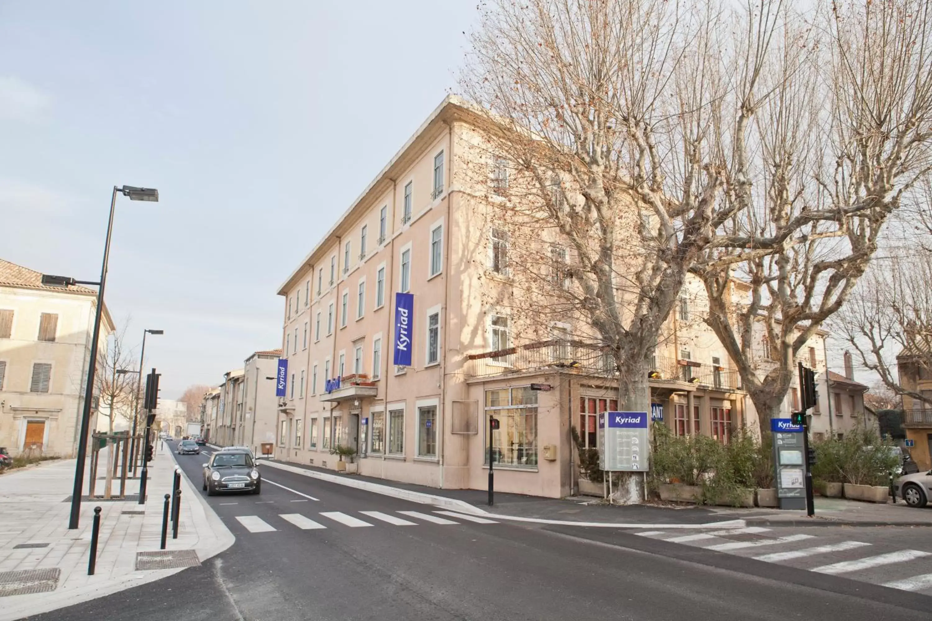 Facade/entrance in HOTEL KYRIAD ORANGE Centre A7-A9 - 3 etoiles - HOTEL DES PRINCES