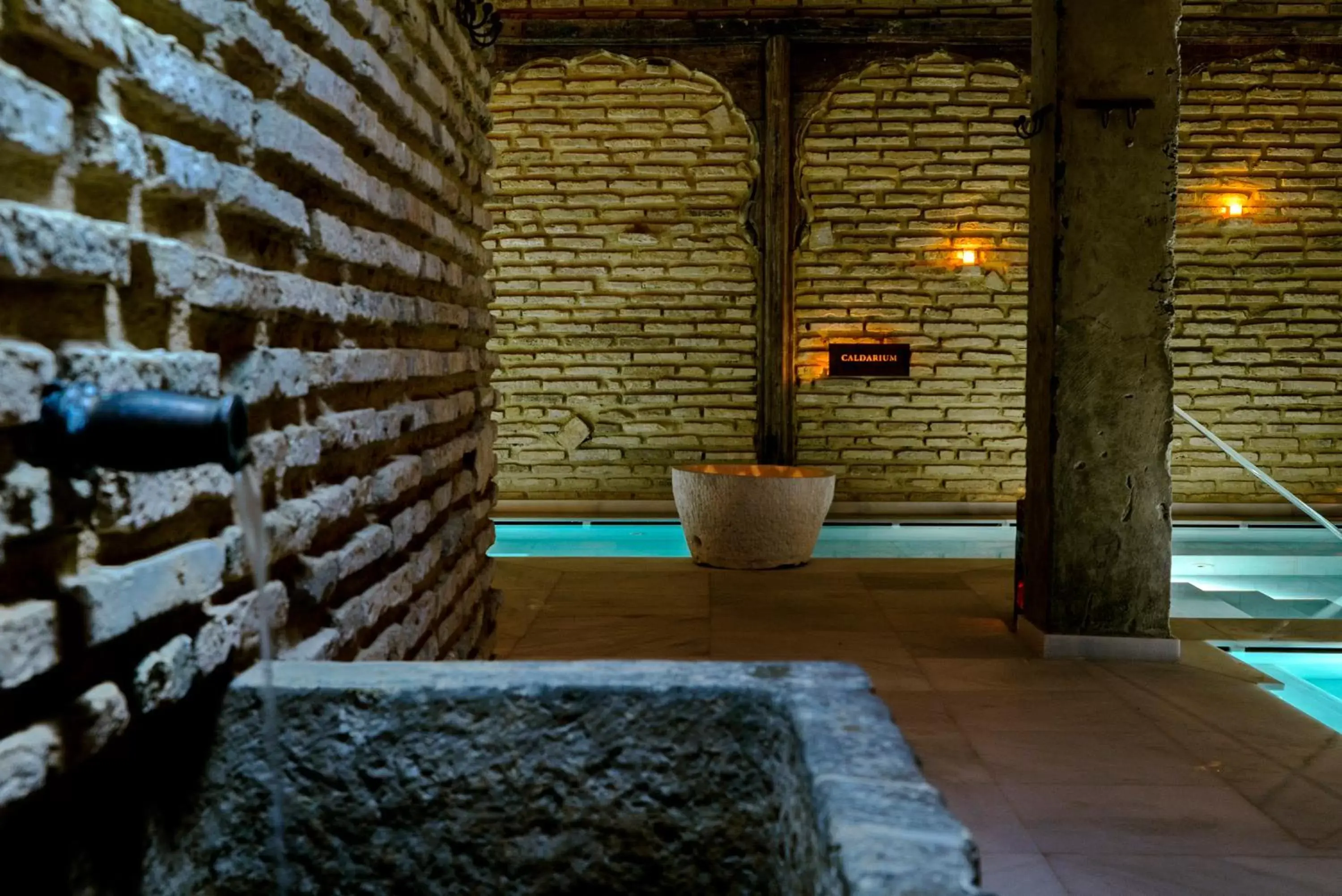 Hot Spring Bath in Aire Hotel & Ancient Baths