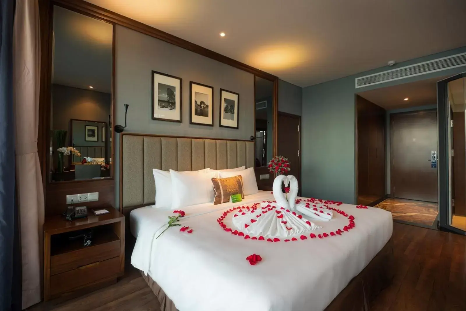 Bedroom, Bed in Boton Blue Hotel & Spa