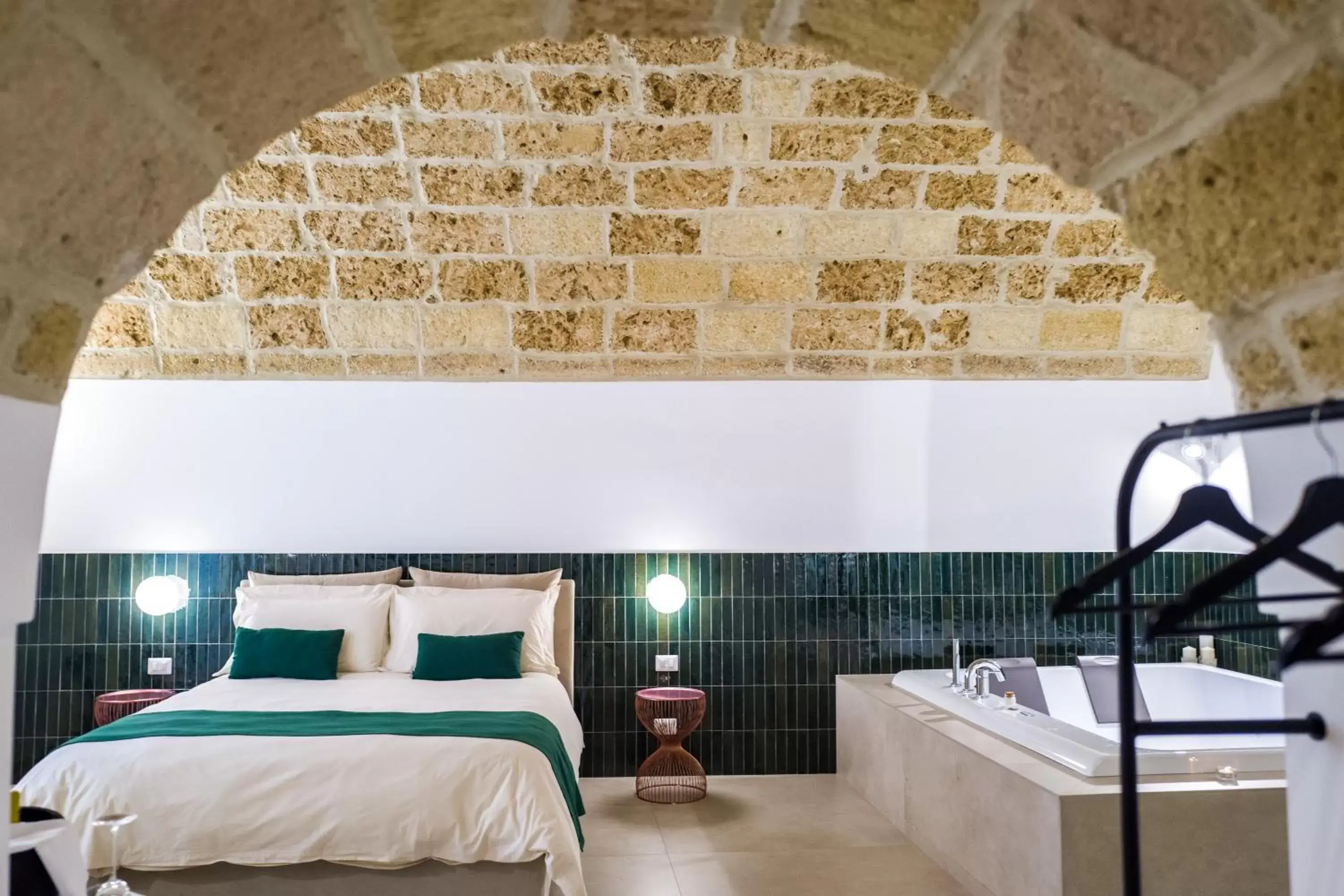 Queen Room with Spa Bath in Casa Minerva - Suite e Relax Queen Room with Spa Bath in Casa Minerva - Suite e Relax