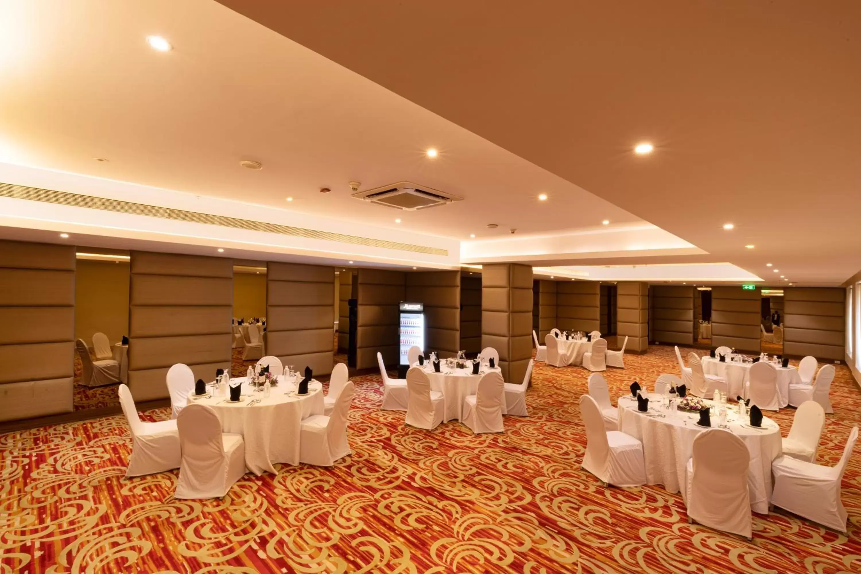 Banquet/Function facilities, Banquet Facilities in Courtyard by Marriott Pune Chakan