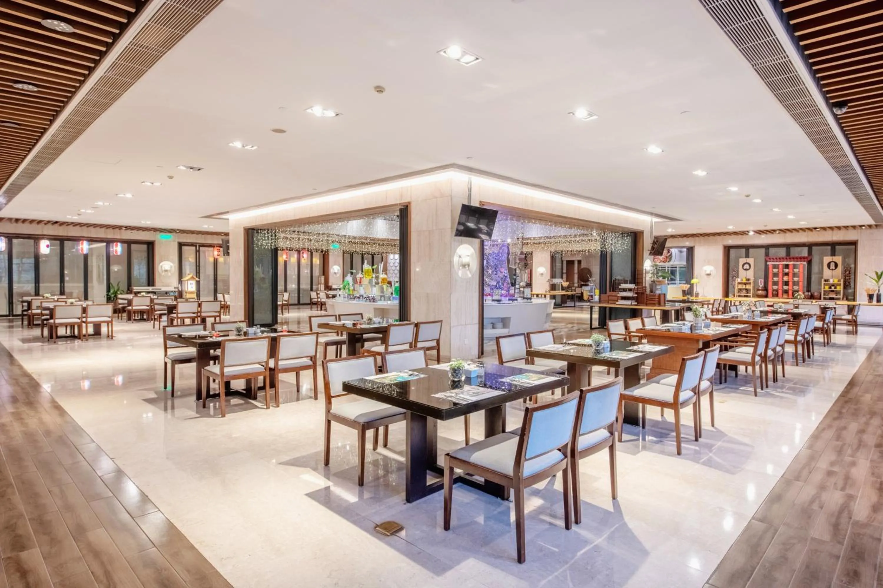 Restaurant/places to eat in Mission Hills Hotel Resorts Dongguan