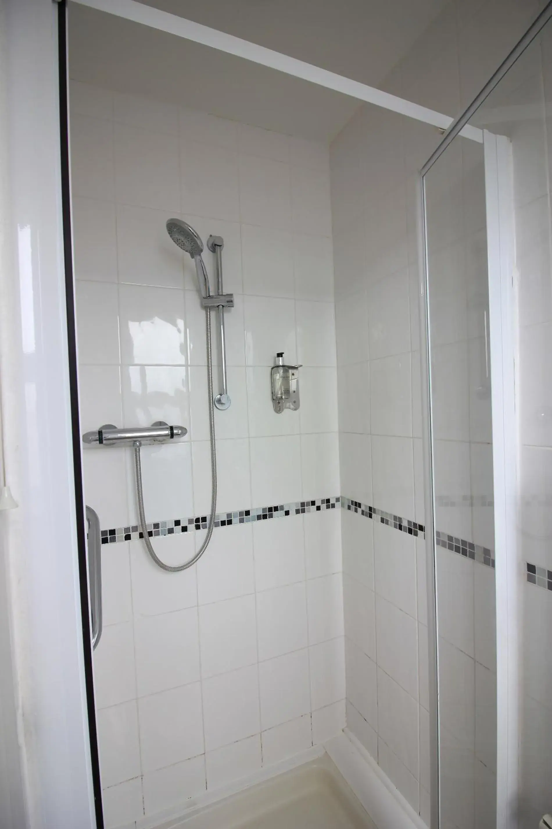 Shower, Bathroom in Seafield House