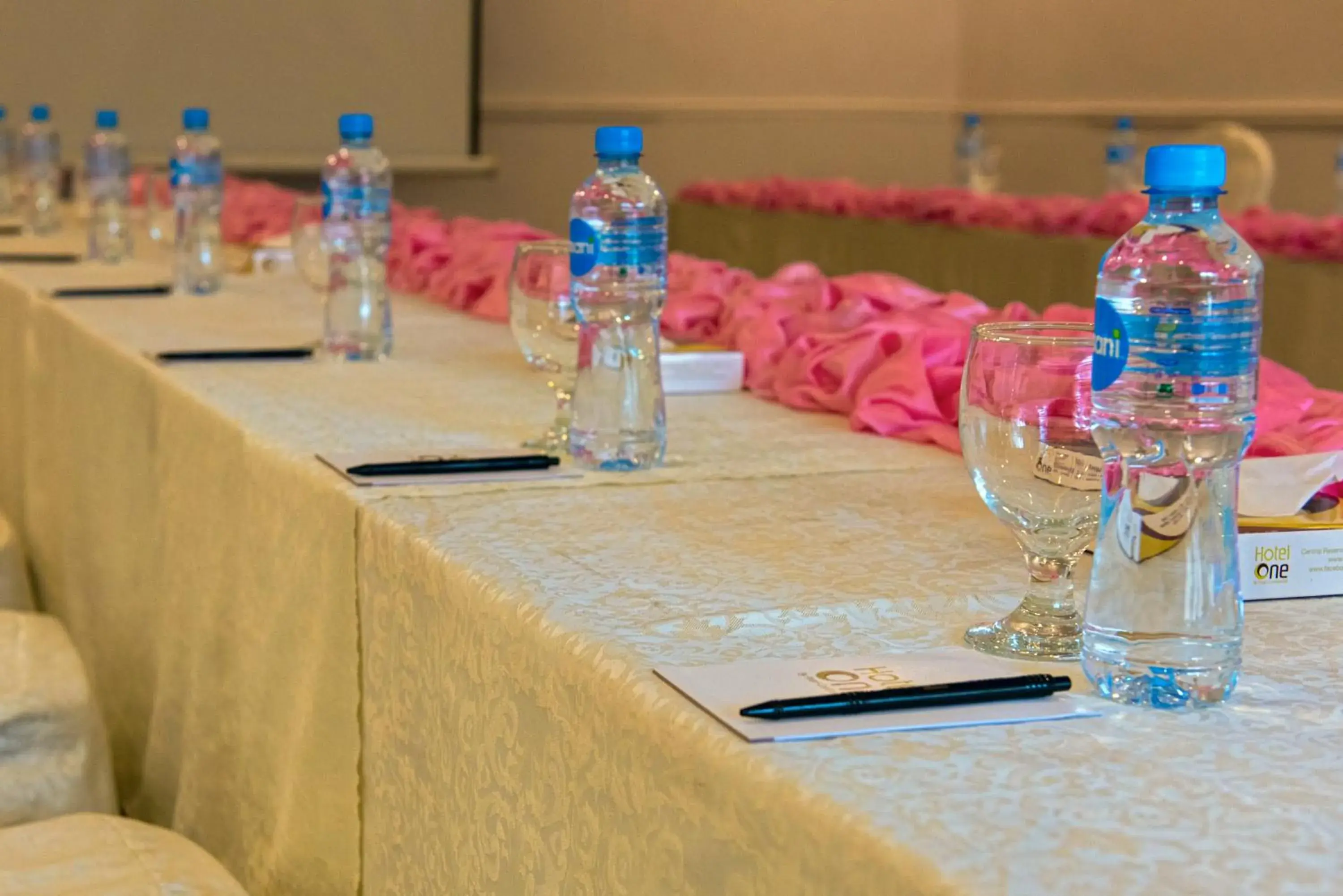 Banquet/Function facilities, Banquet Facilities in Hotel One Lalazar Multan