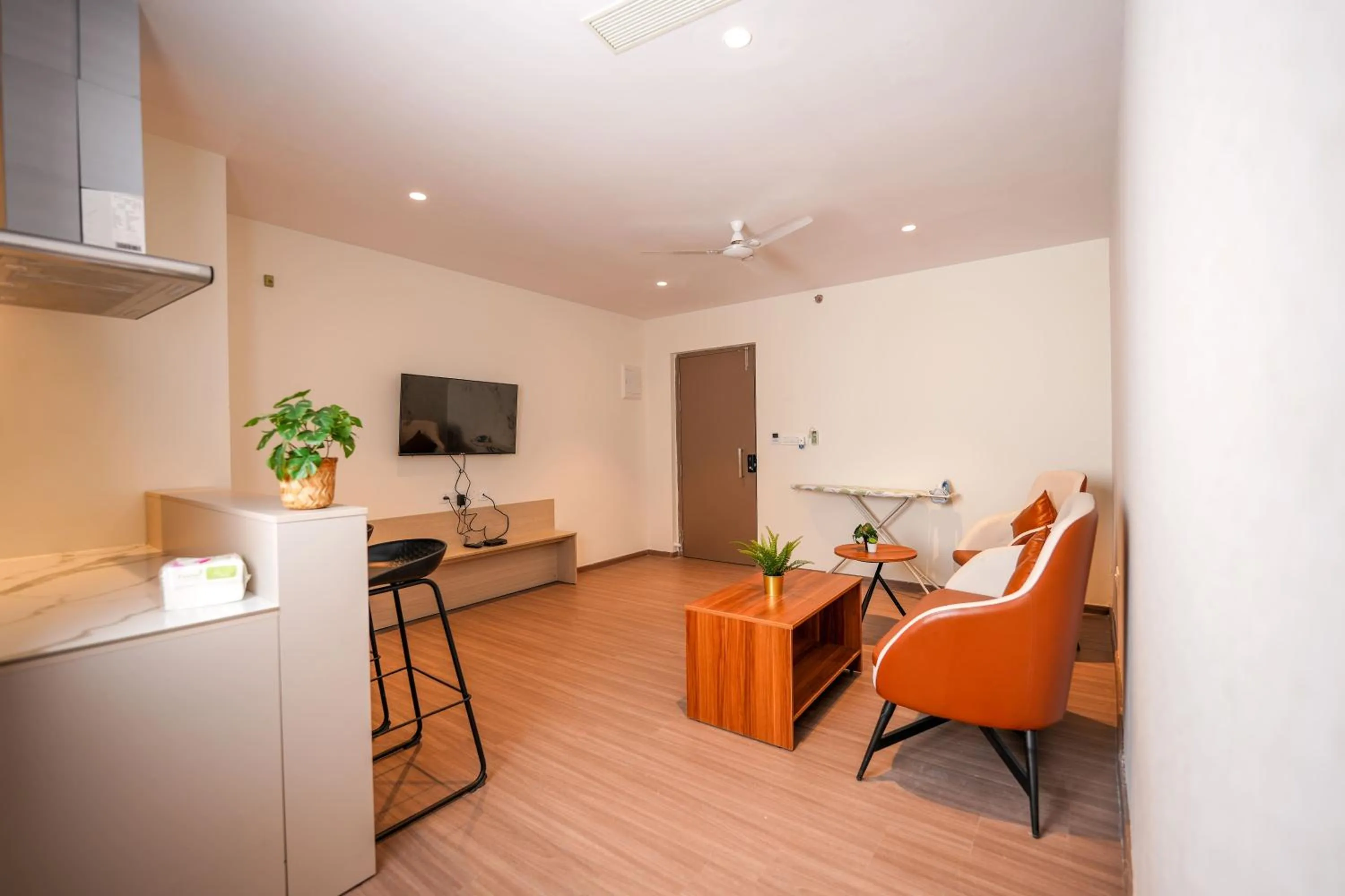 Kitchen or kitchenette in Casa Hotel & Suites, Gachibowli, Hyderabad