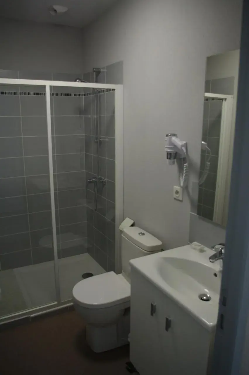 Bathroom in Hotel de Bordeaux