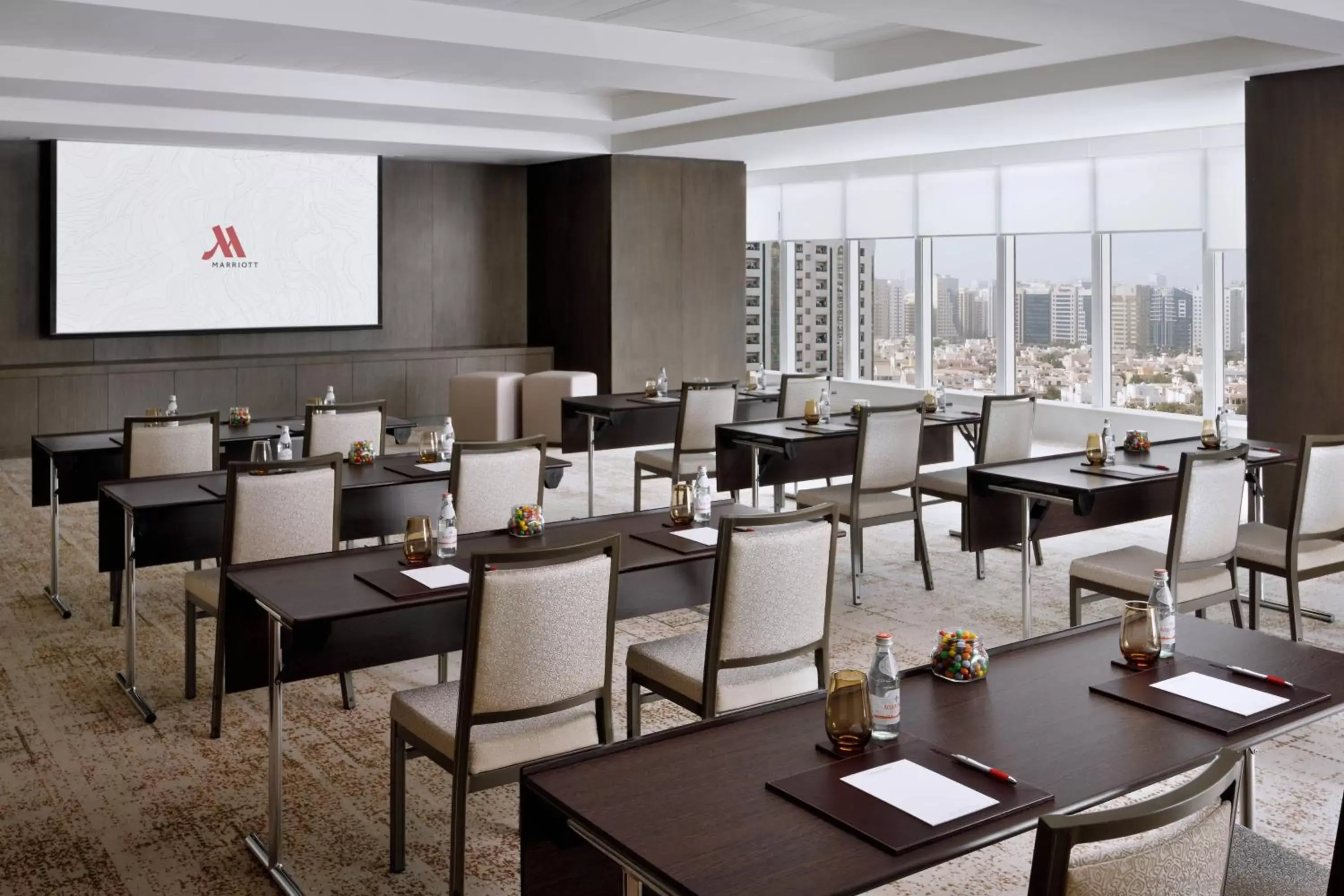 Meeting/conference room, Restaurant/Places to Eat in Marriott Hotel Downtown Abu Dhabi