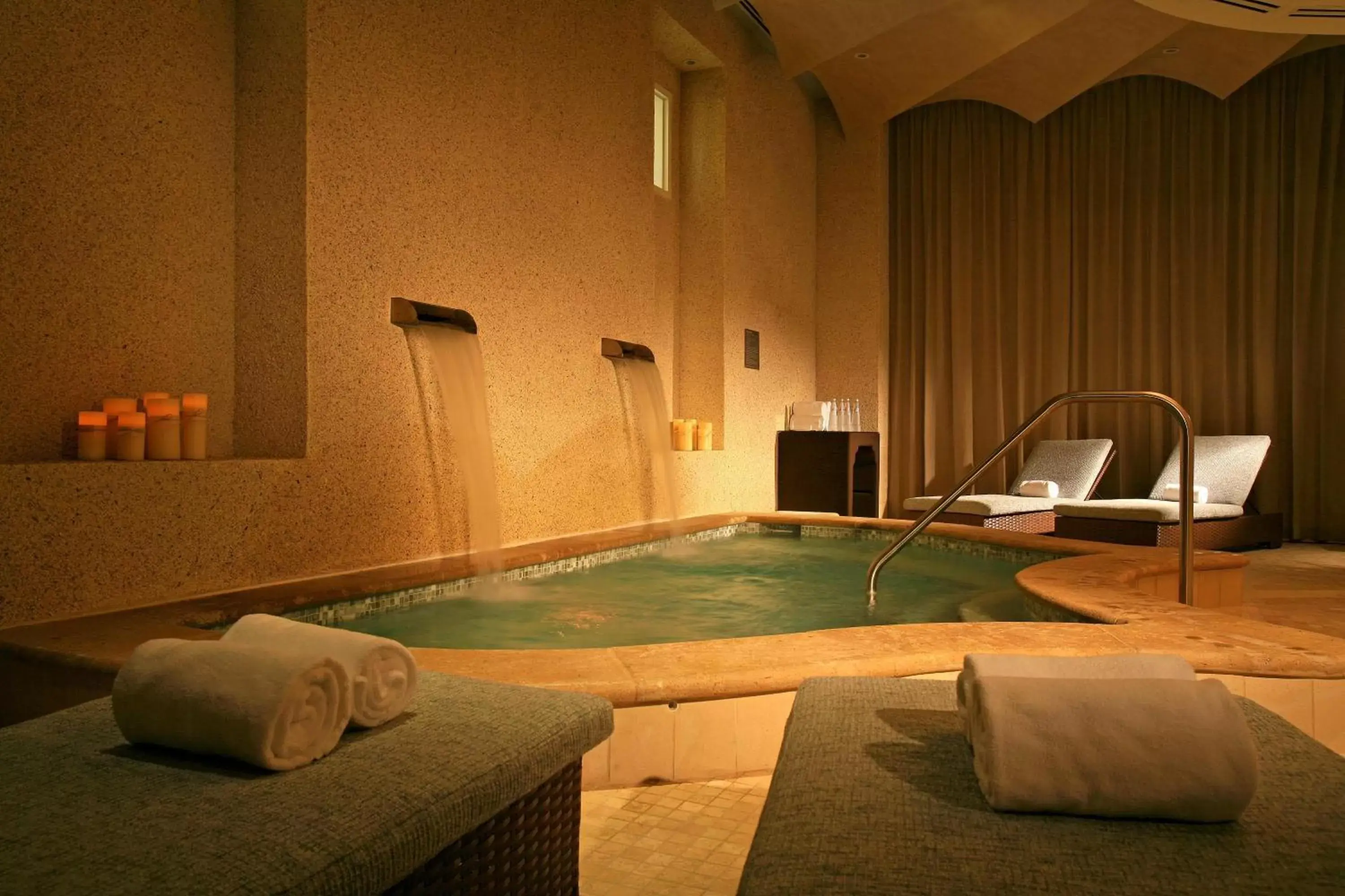 Spa and wellness centre/facilities, Swimming Pool in Sandpearl Resort Private Beach
