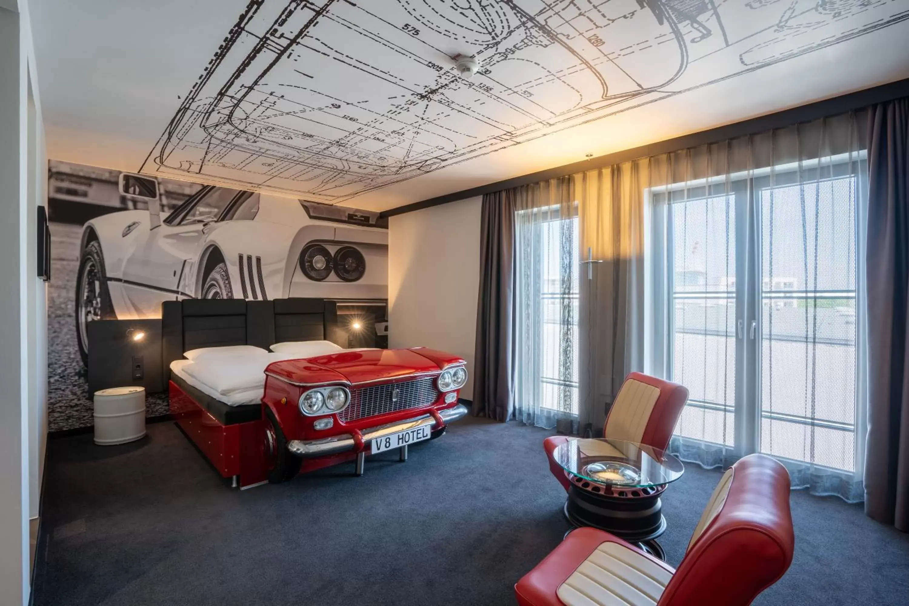 Photo of the whole room in V8 Hotel Köln at MOTORWORLD