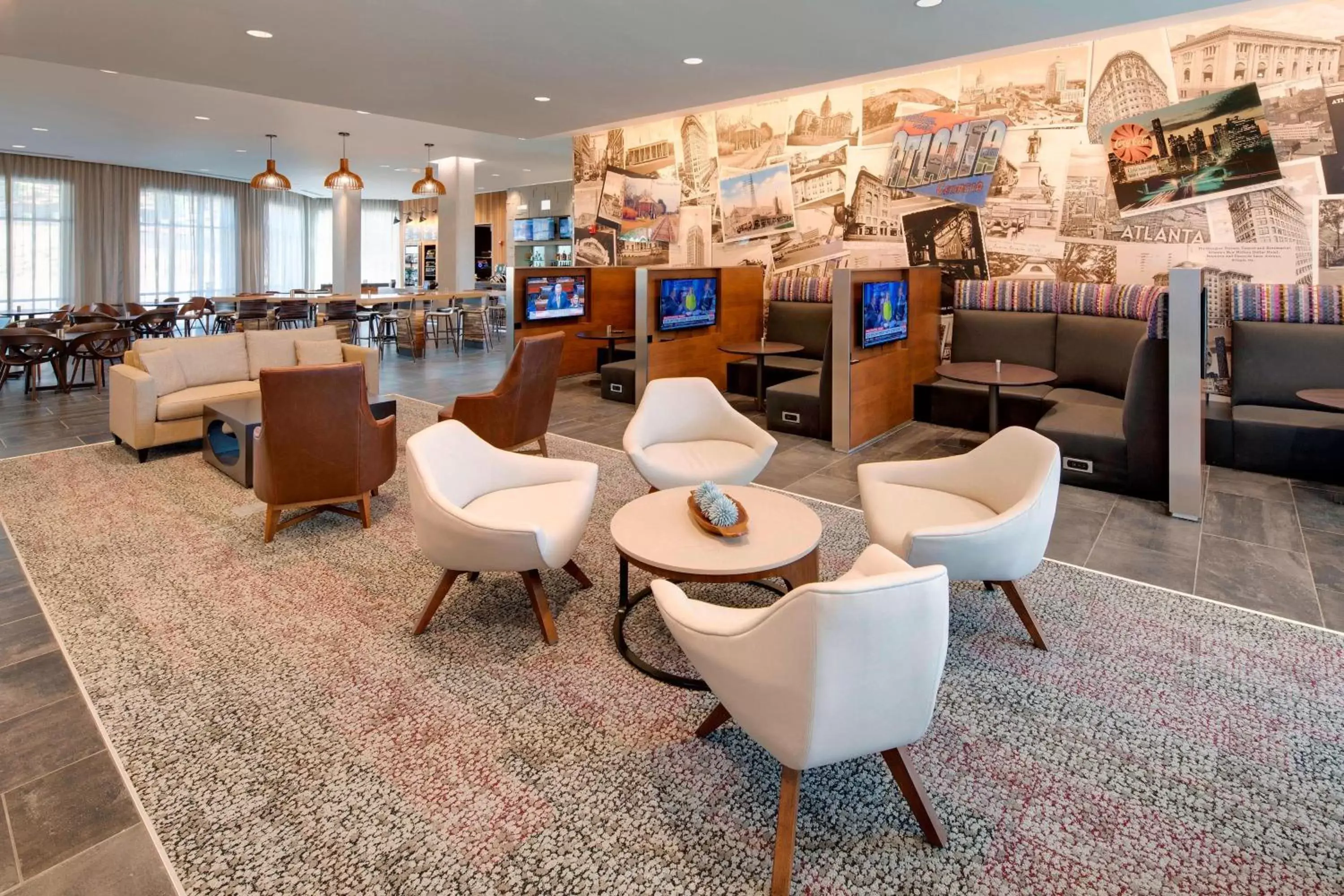 Lobby or reception, Lounge/Bar in Courtyard by Marriott Atlanta Vinings/Galleria