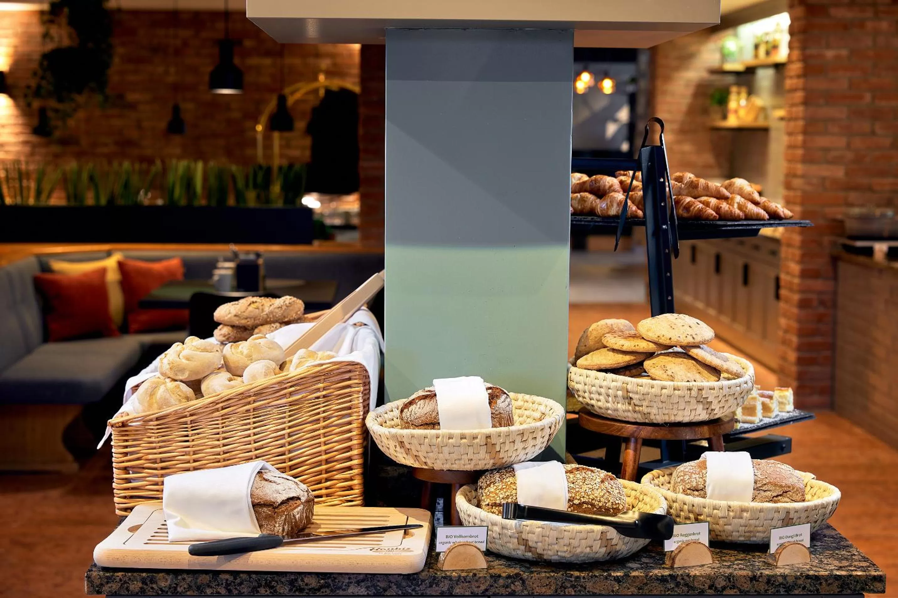 Buffet breakfast in ever grün KAPRUN